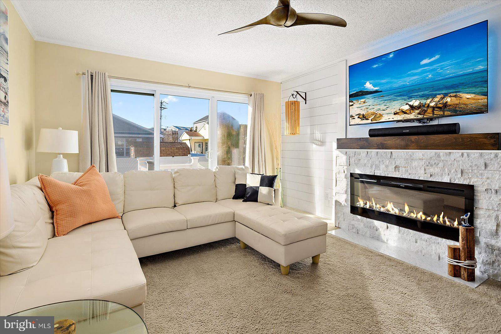 GLENN ACRES - Residential