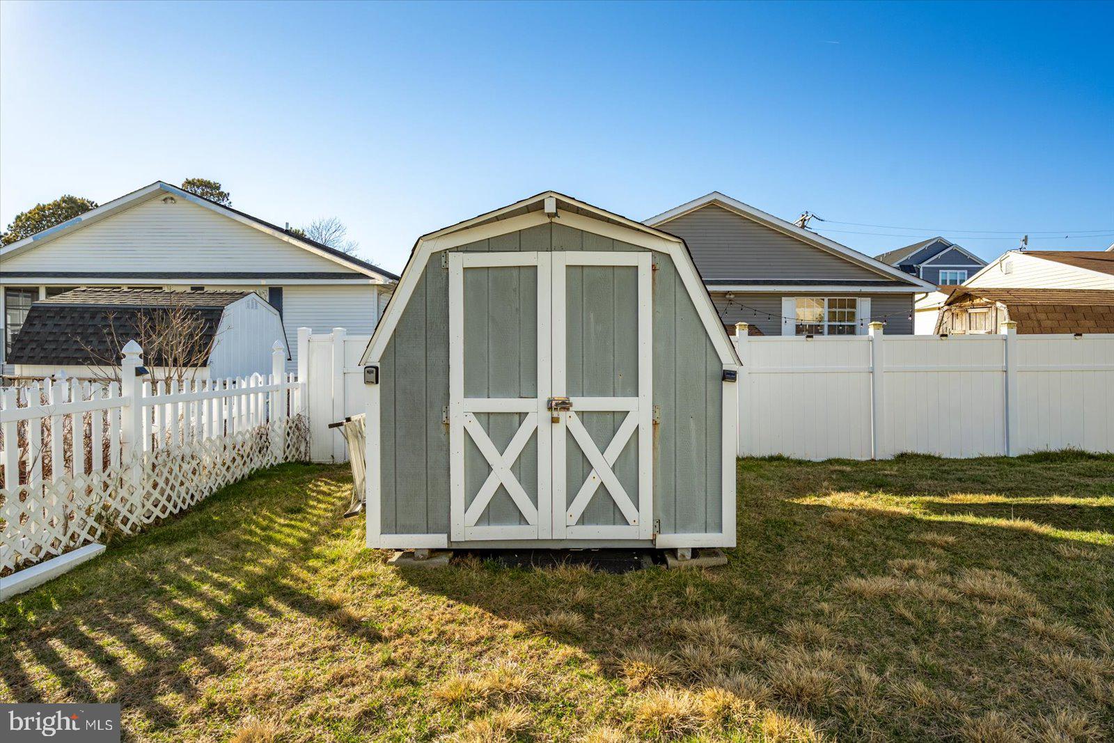 GLENN ACRES - Residential