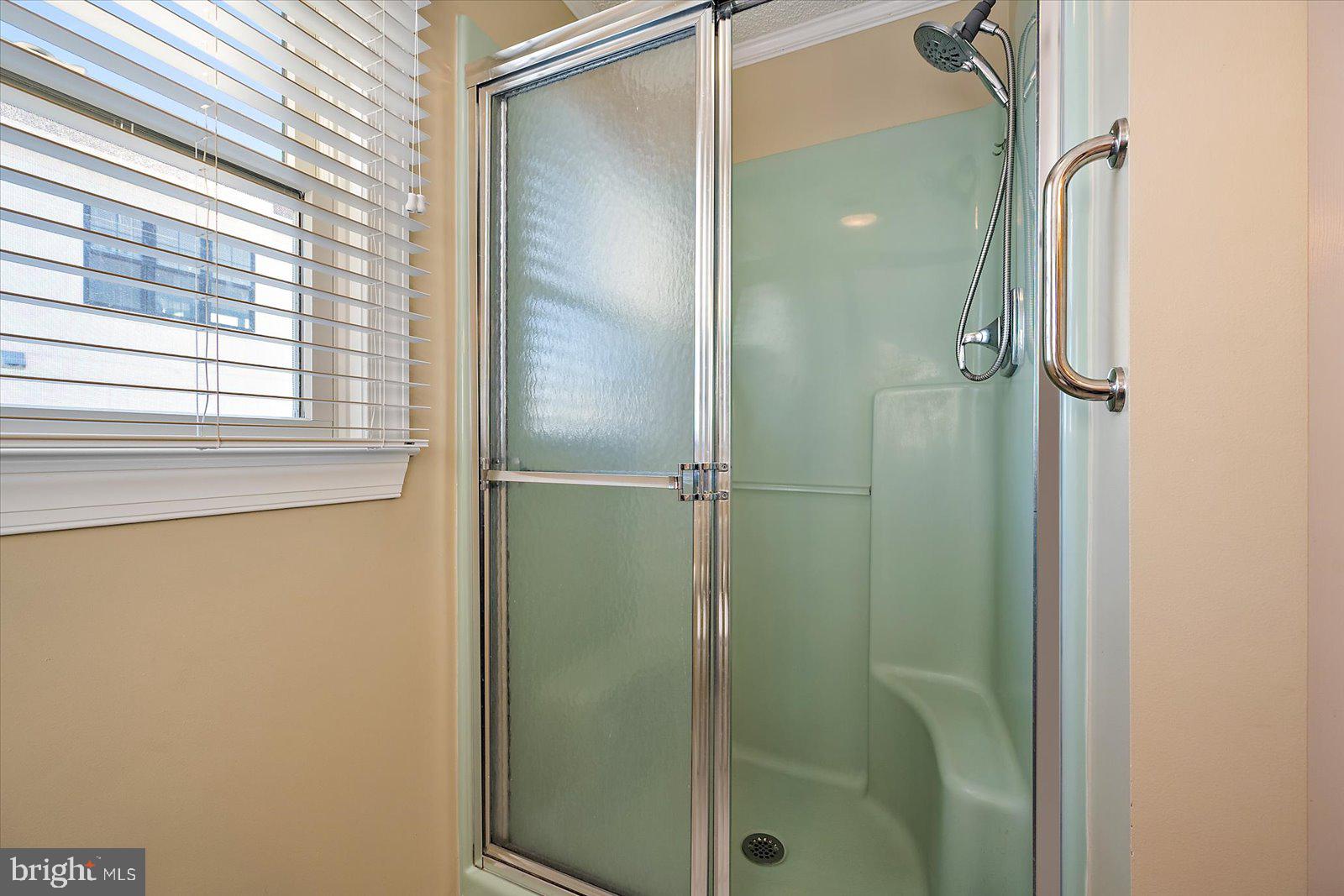 GLENN ACRES - Residential