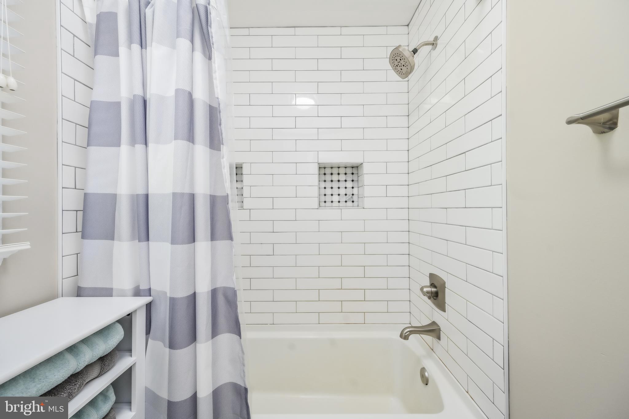 POPLAR GROVE - Residential