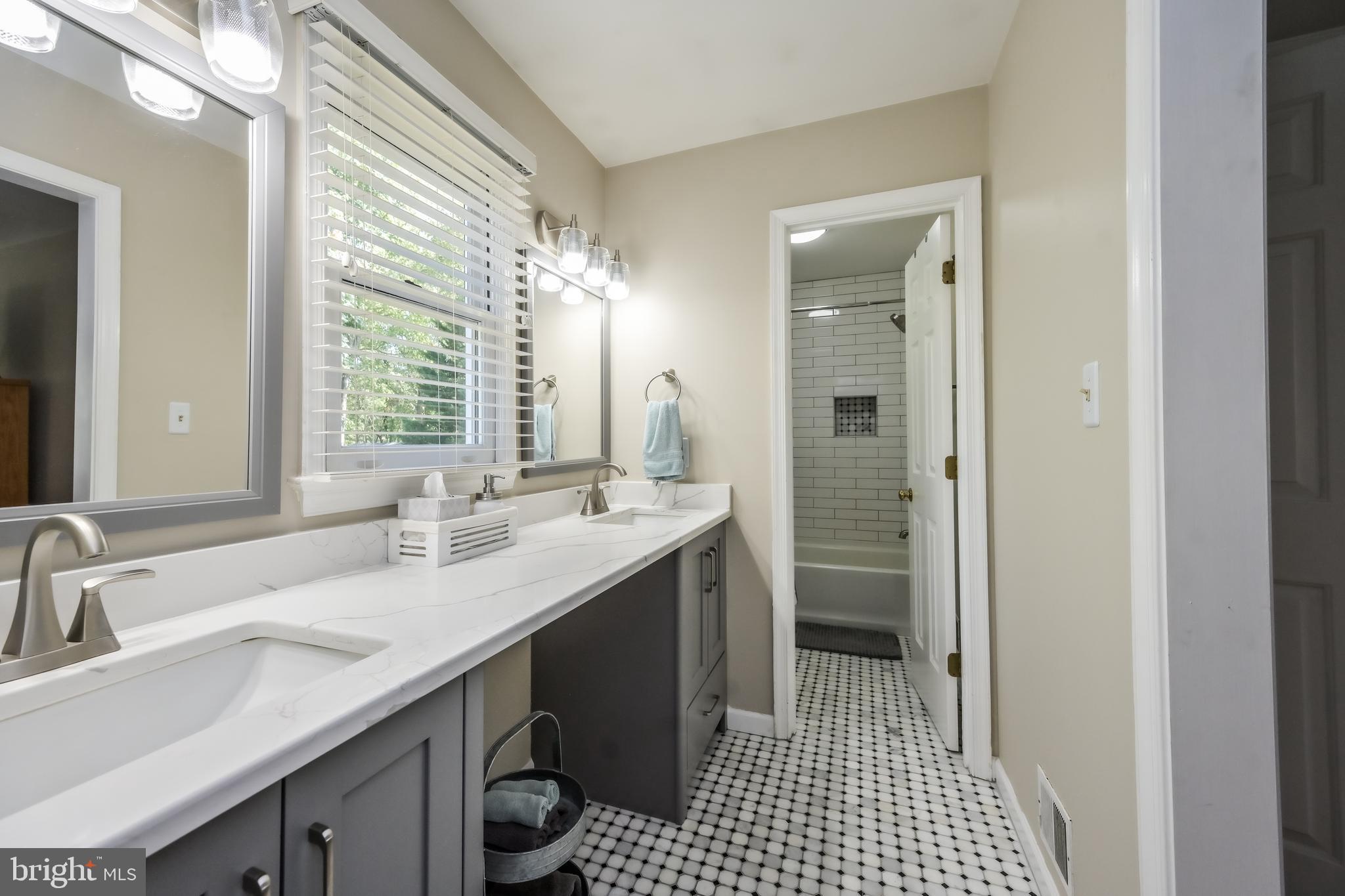 POPLAR GROVE - Residential