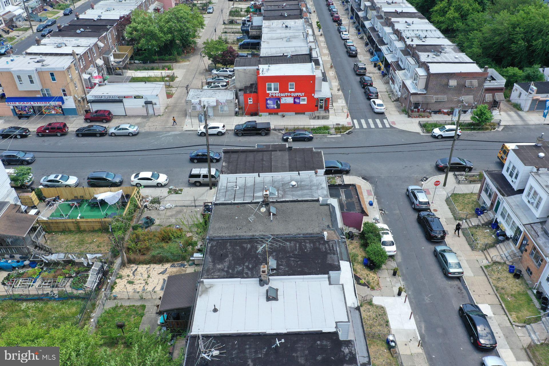 ELMWOOD PARK - Residential