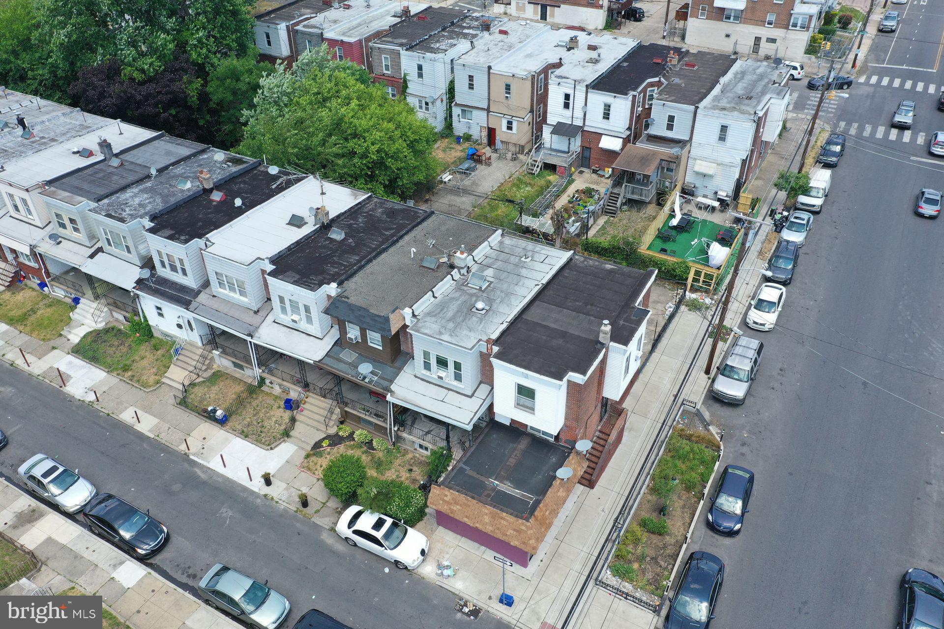 ELMWOOD PARK - Residential