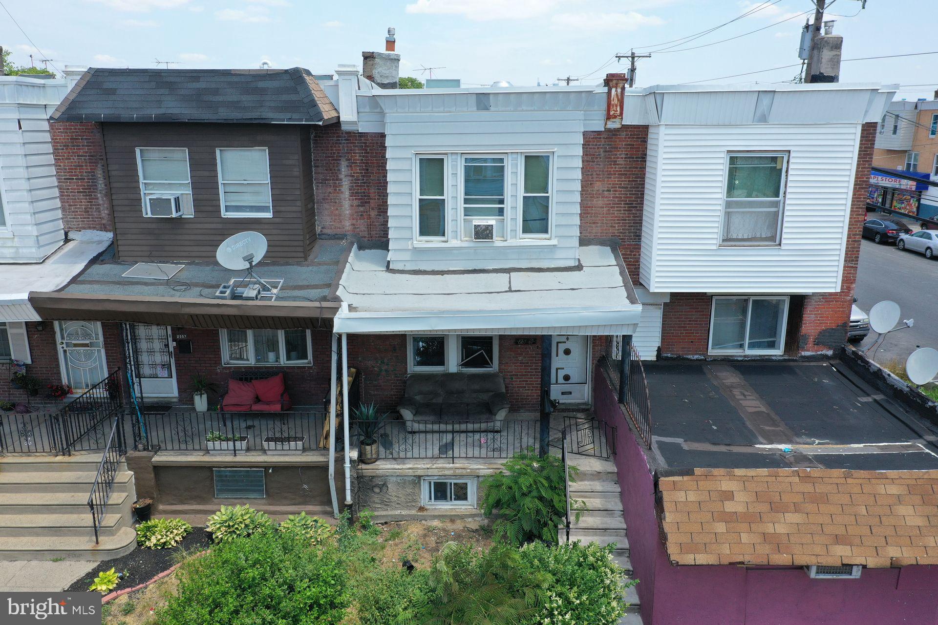 Great Opportunity to own this single-family home oozing with potential. This home was built in 1925 and features 3 bedrooms and 1 bathroom, with plenty of living space.  ***SPECIAL NOTES: (1) This is a CASH ONLY transaction. (2) Seller to pay Taxes, HOA, and Municipal/Utility Liens.  (3) Please read the Auction disclaimers carefully before placing a bid or submitting an offer. ***