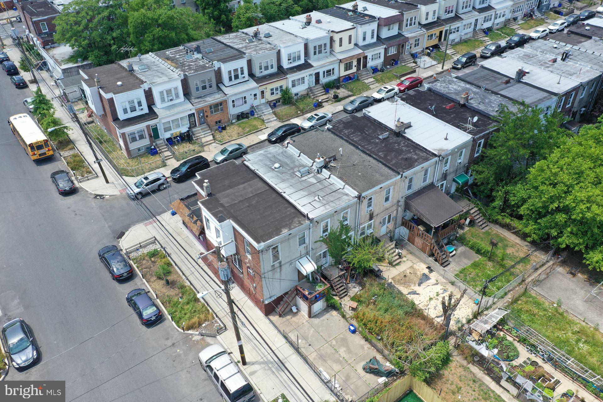 ELMWOOD PARK - Residential