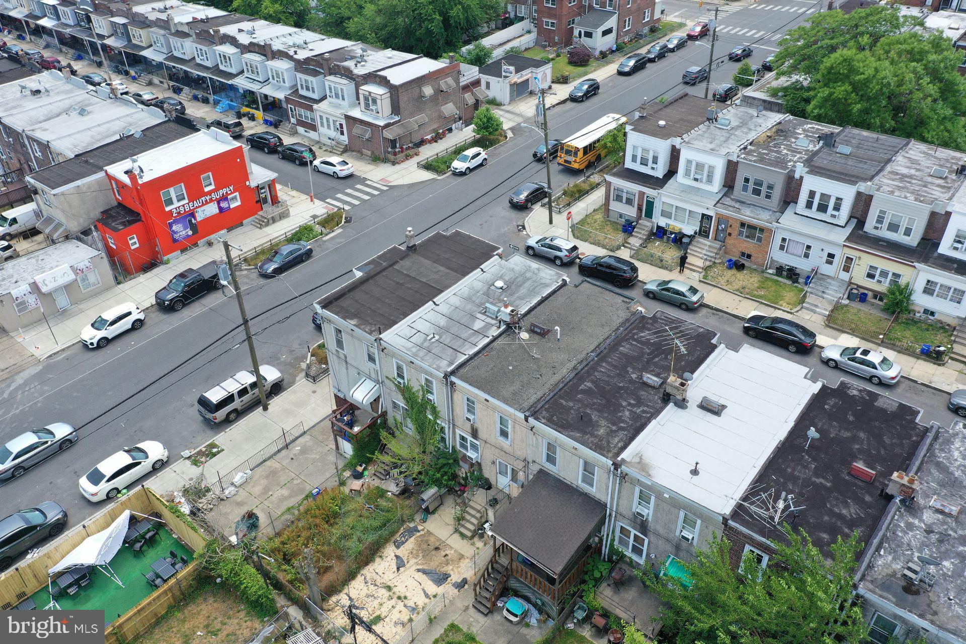 ELMWOOD PARK - Residential