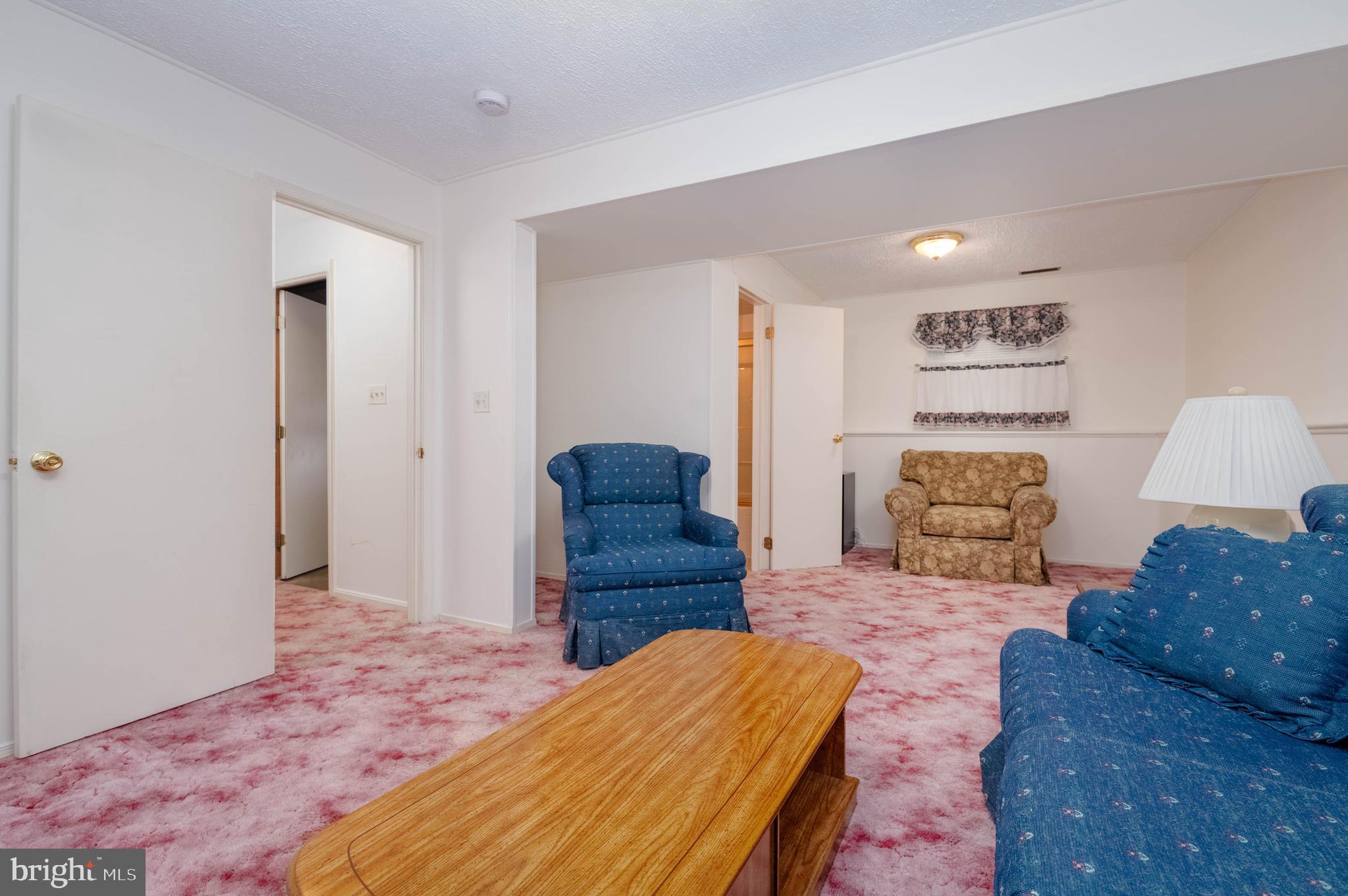 WOODBRIDGE CENTER - Residential