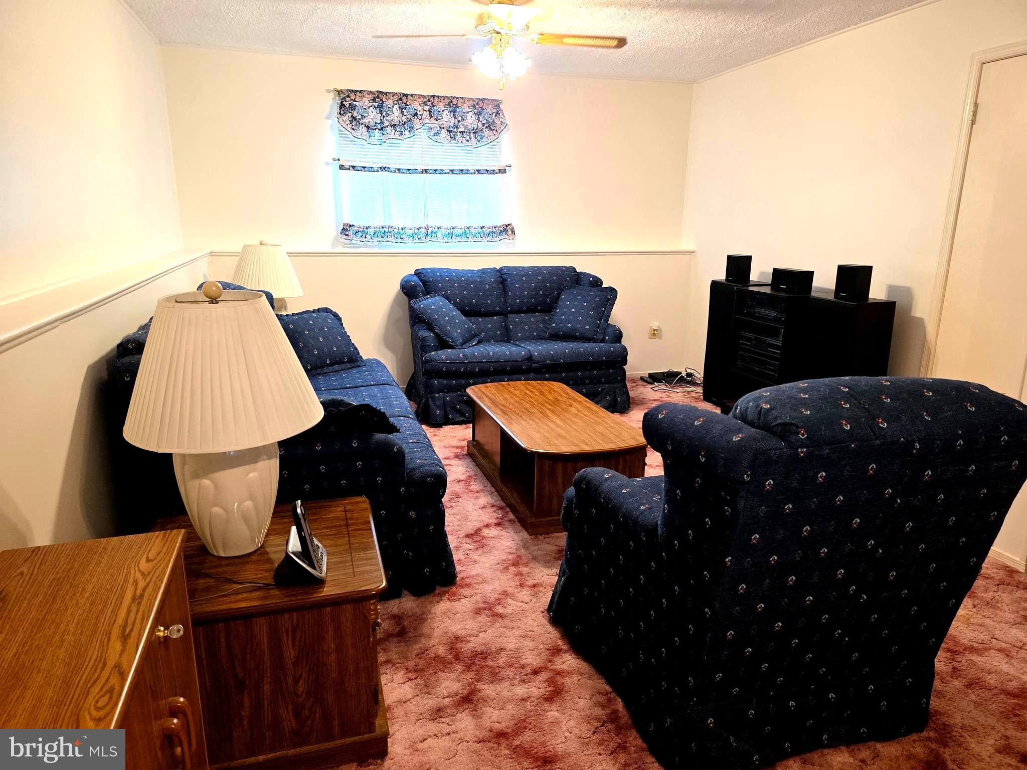 WOODBRIDGE CENTER - Residential