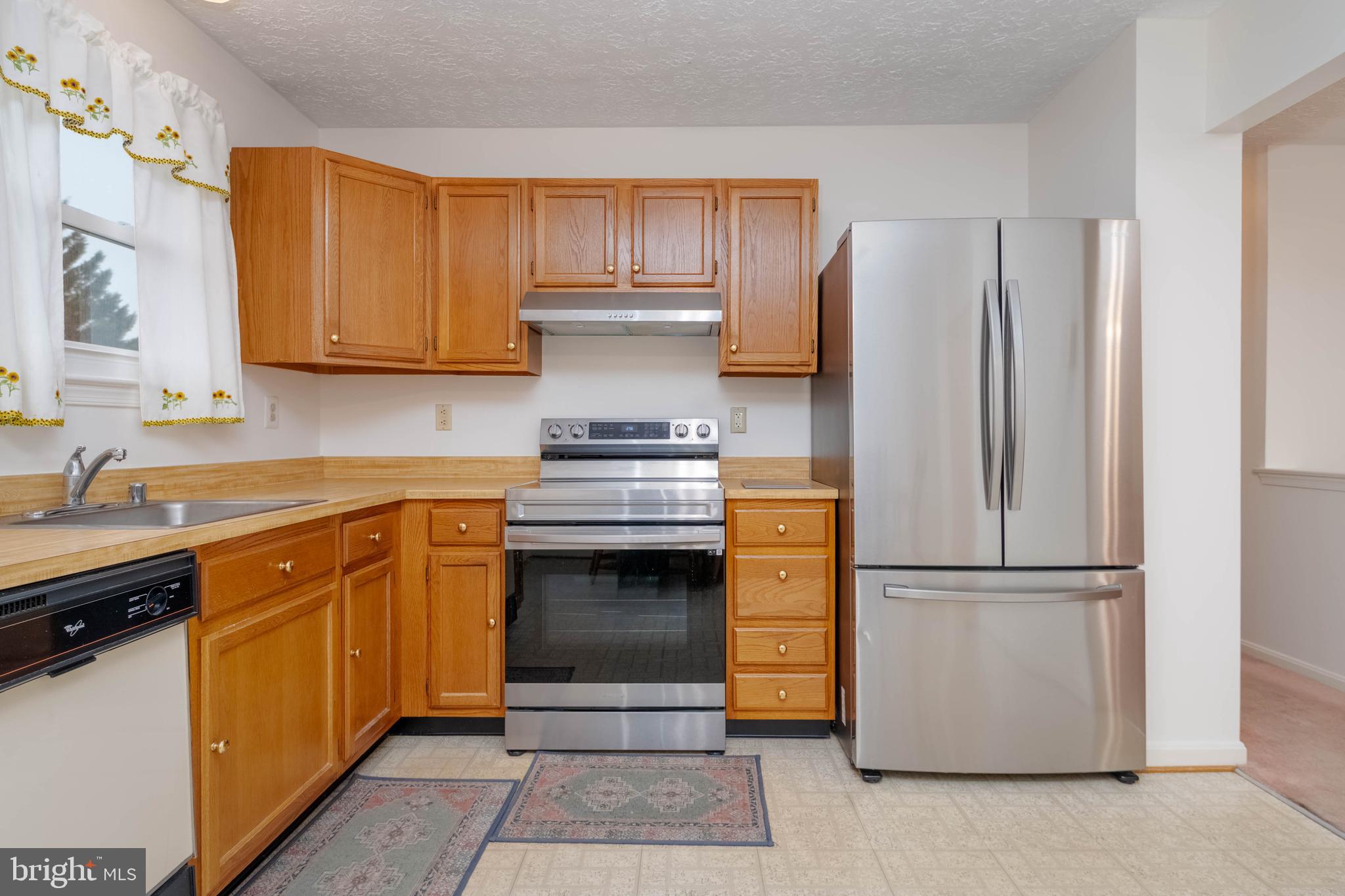 WOODBRIDGE CENTER - Residential