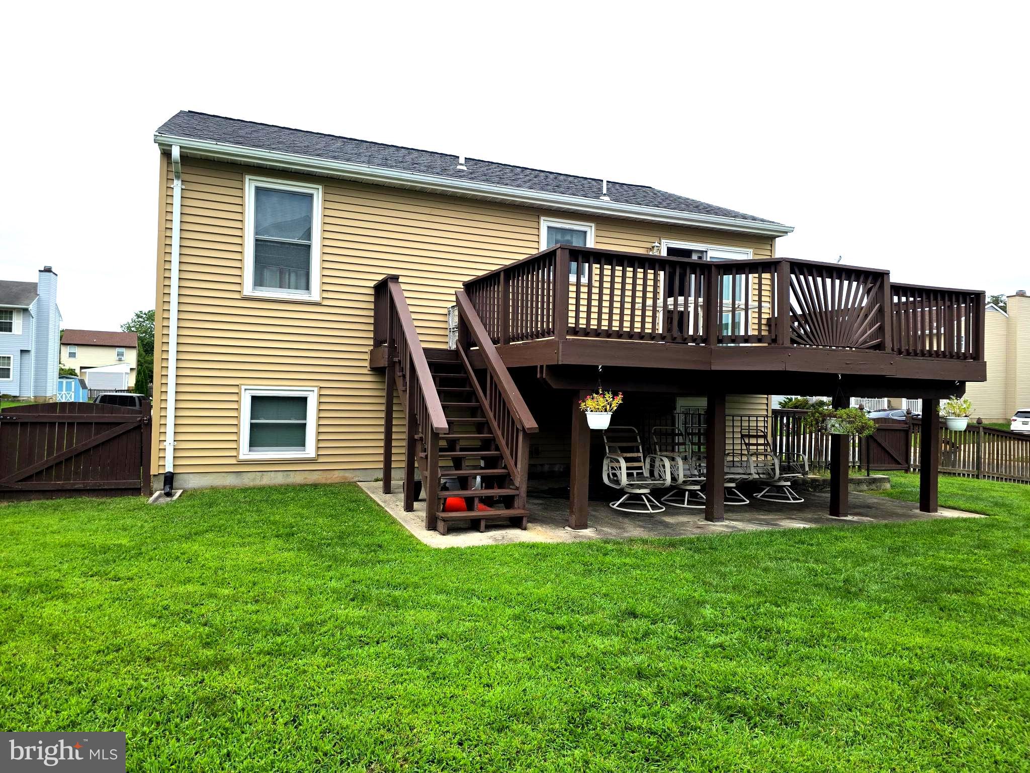 WOODBRIDGE CENTER - Residential