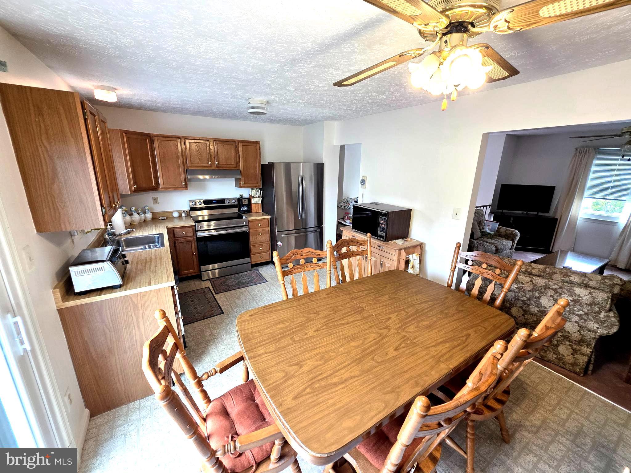 WOODBRIDGE CENTER - Residential