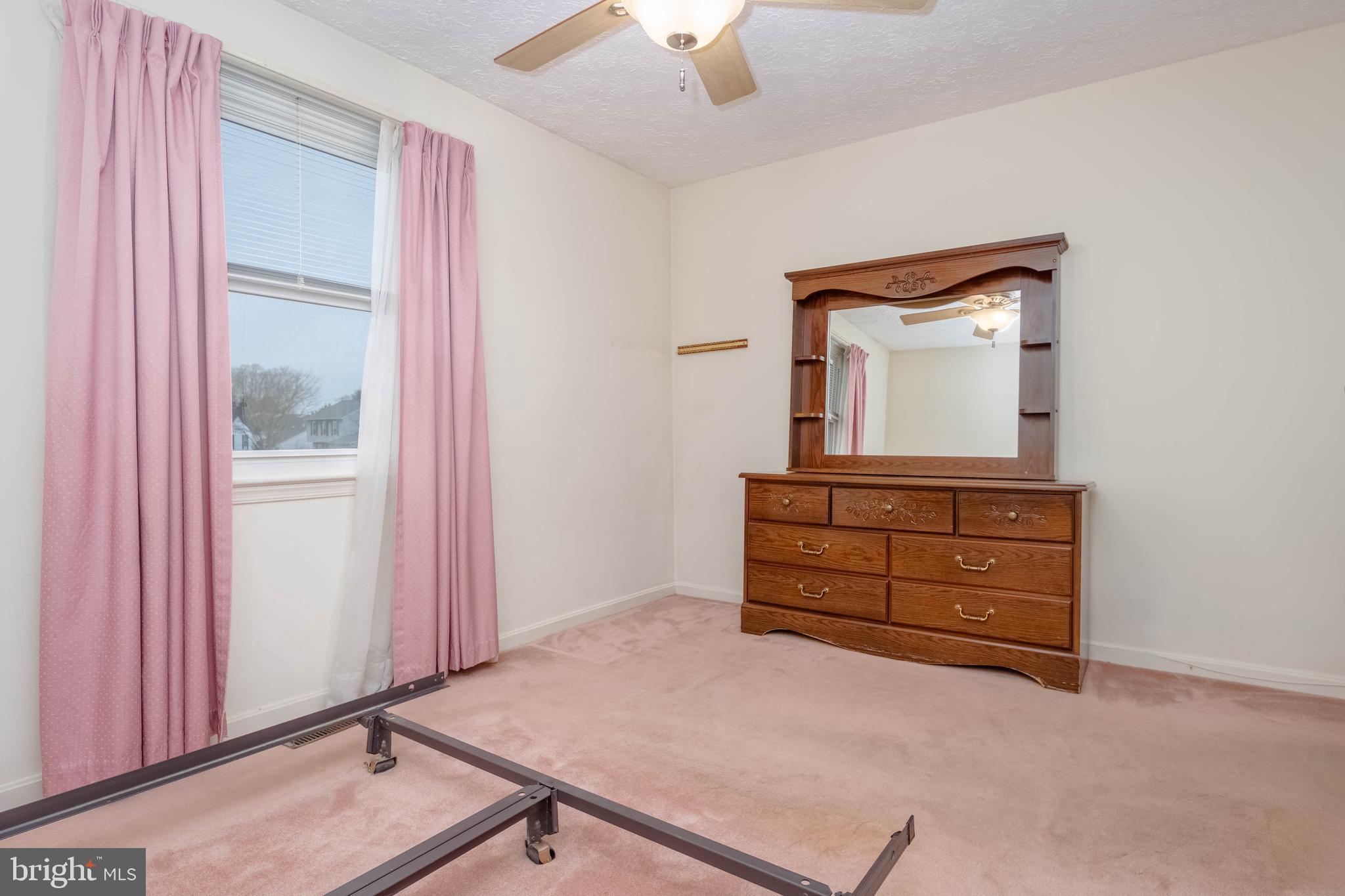 WOODBRIDGE CENTER - Residential