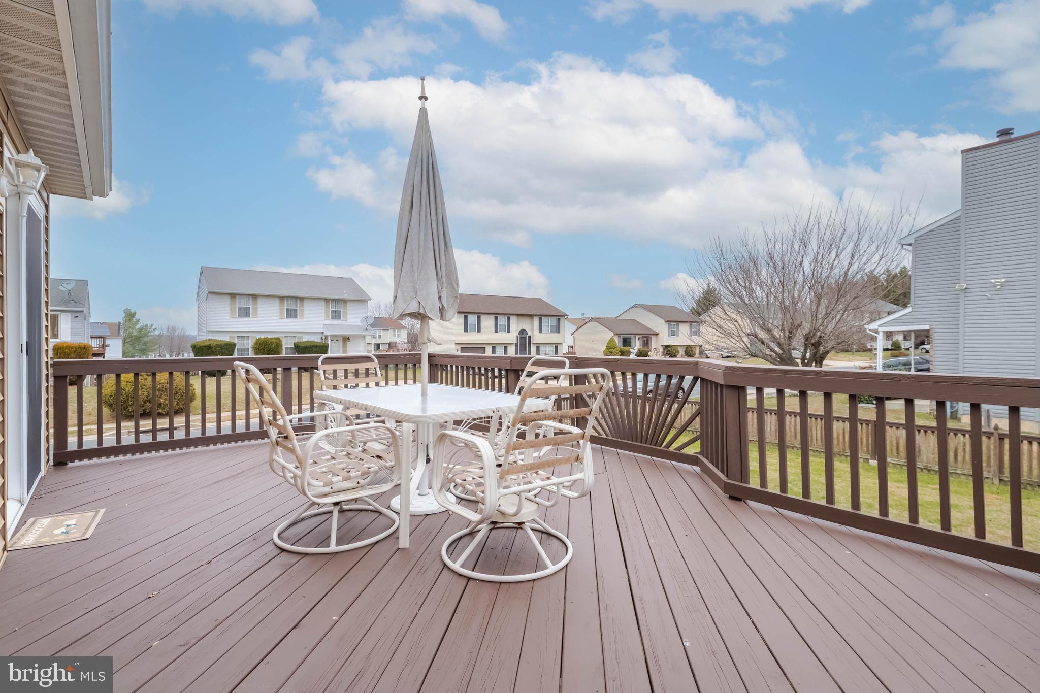 WOODBRIDGE CENTER - Residential