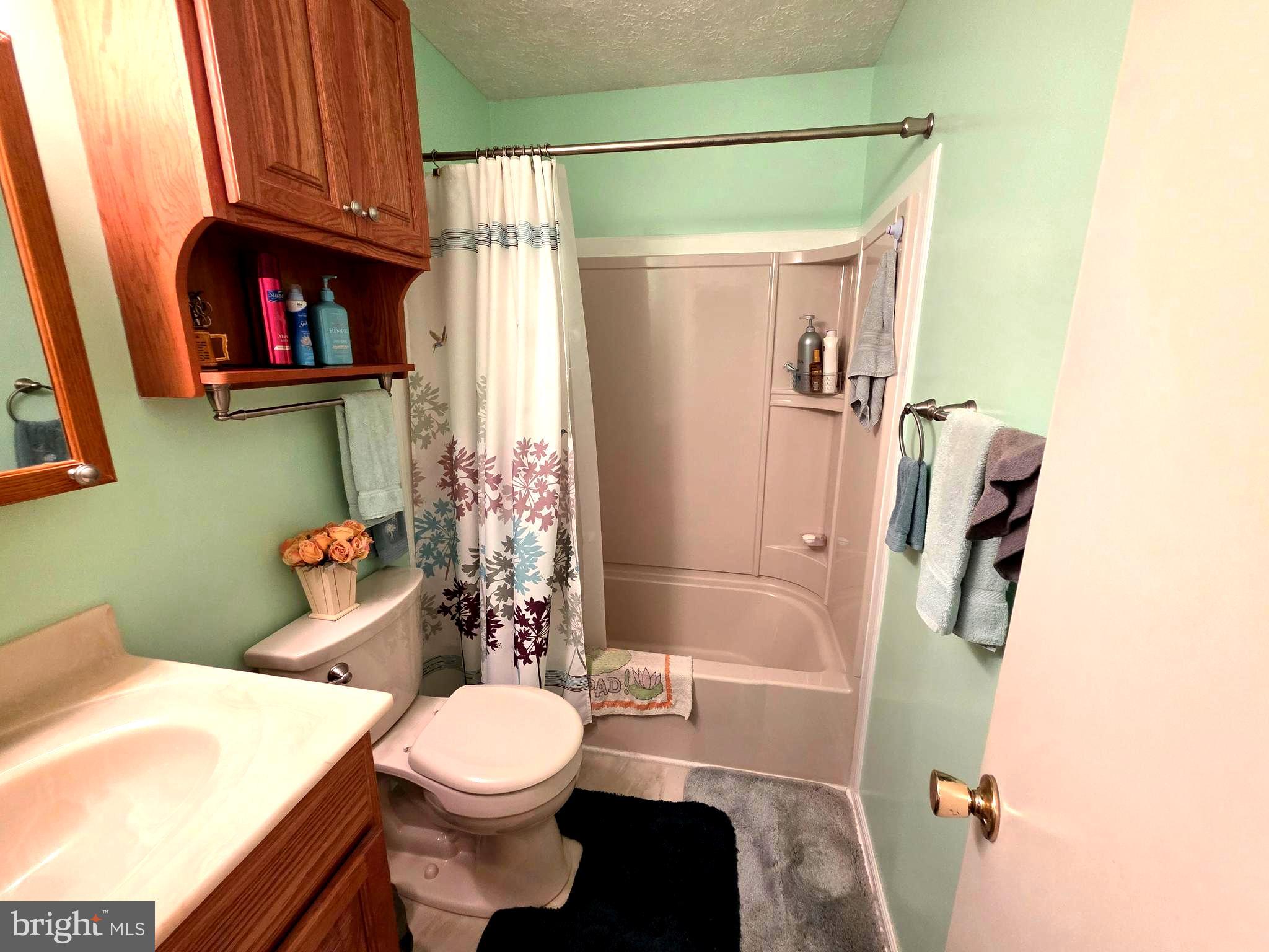 WOODBRIDGE CENTER - Residential