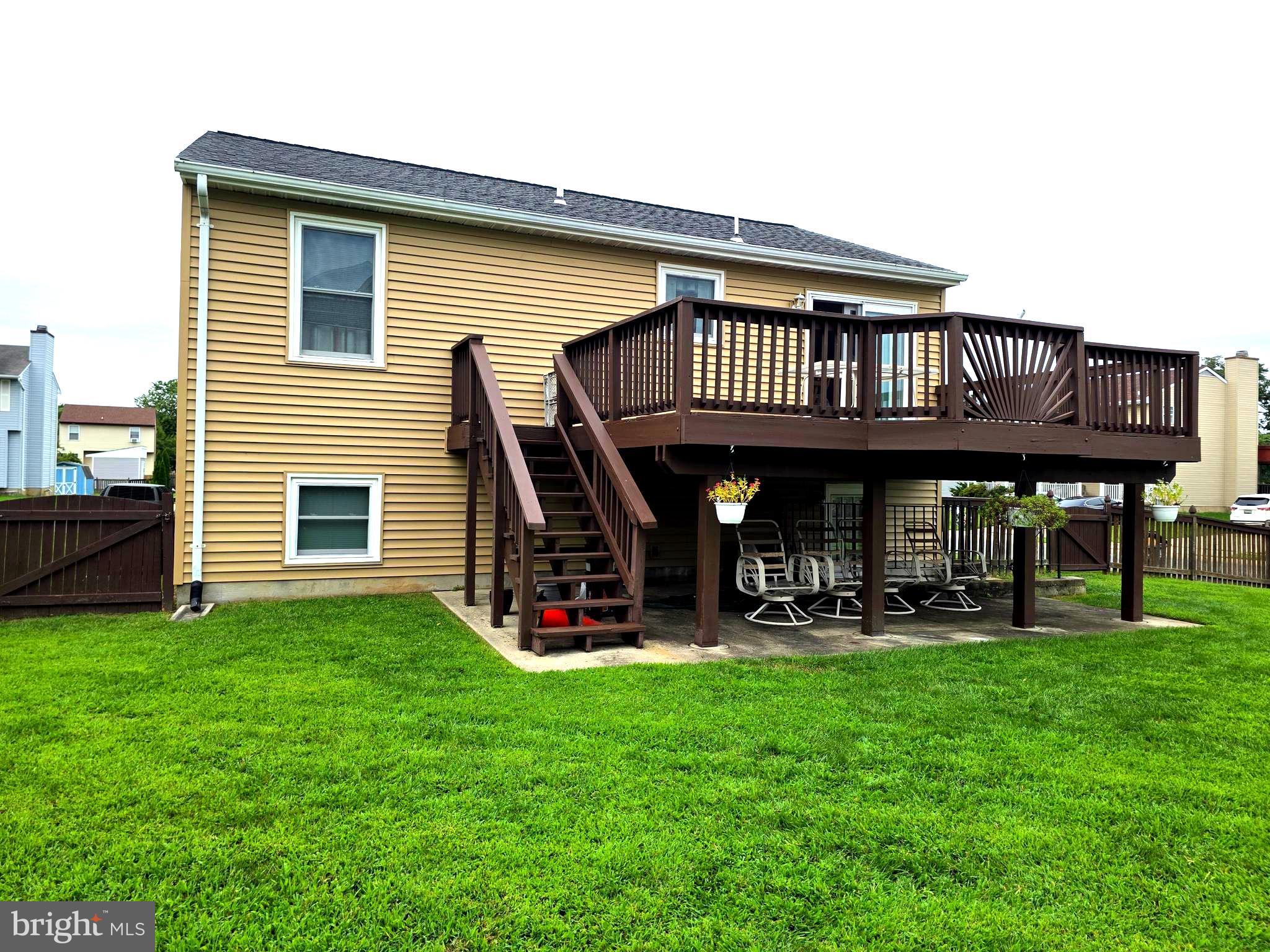 WOODBRIDGE CENTER - Residential