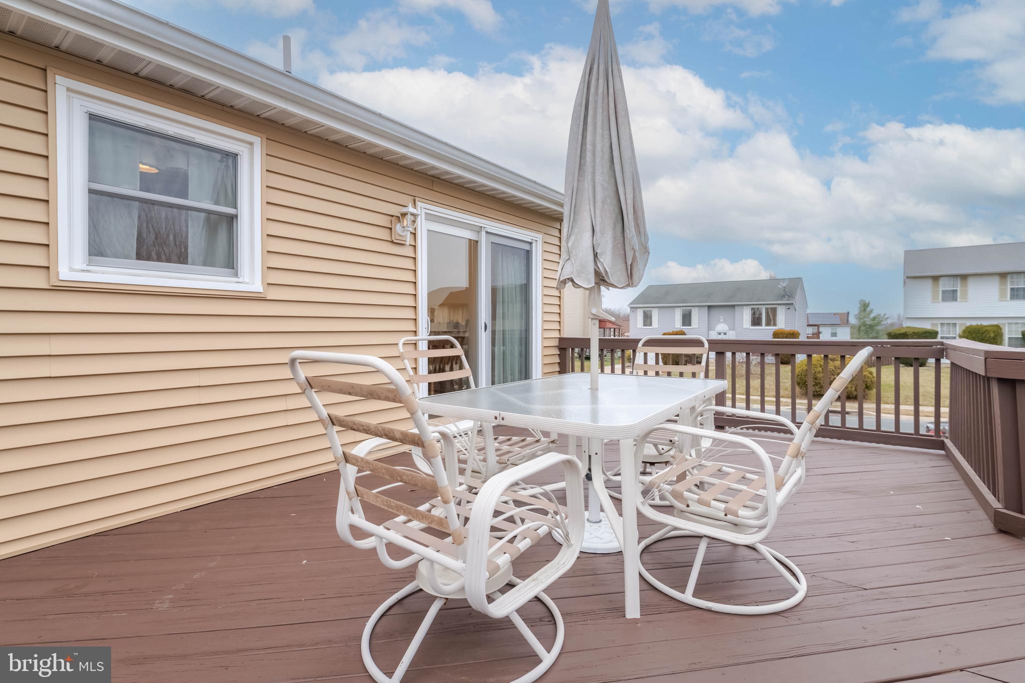 WOODBRIDGE CENTER - Residential