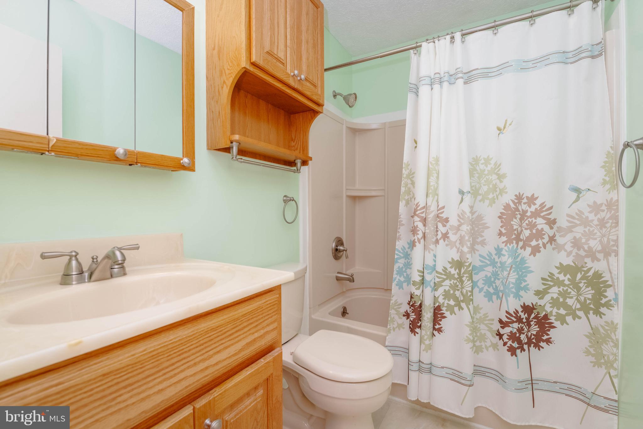 WOODBRIDGE CENTER - Residential