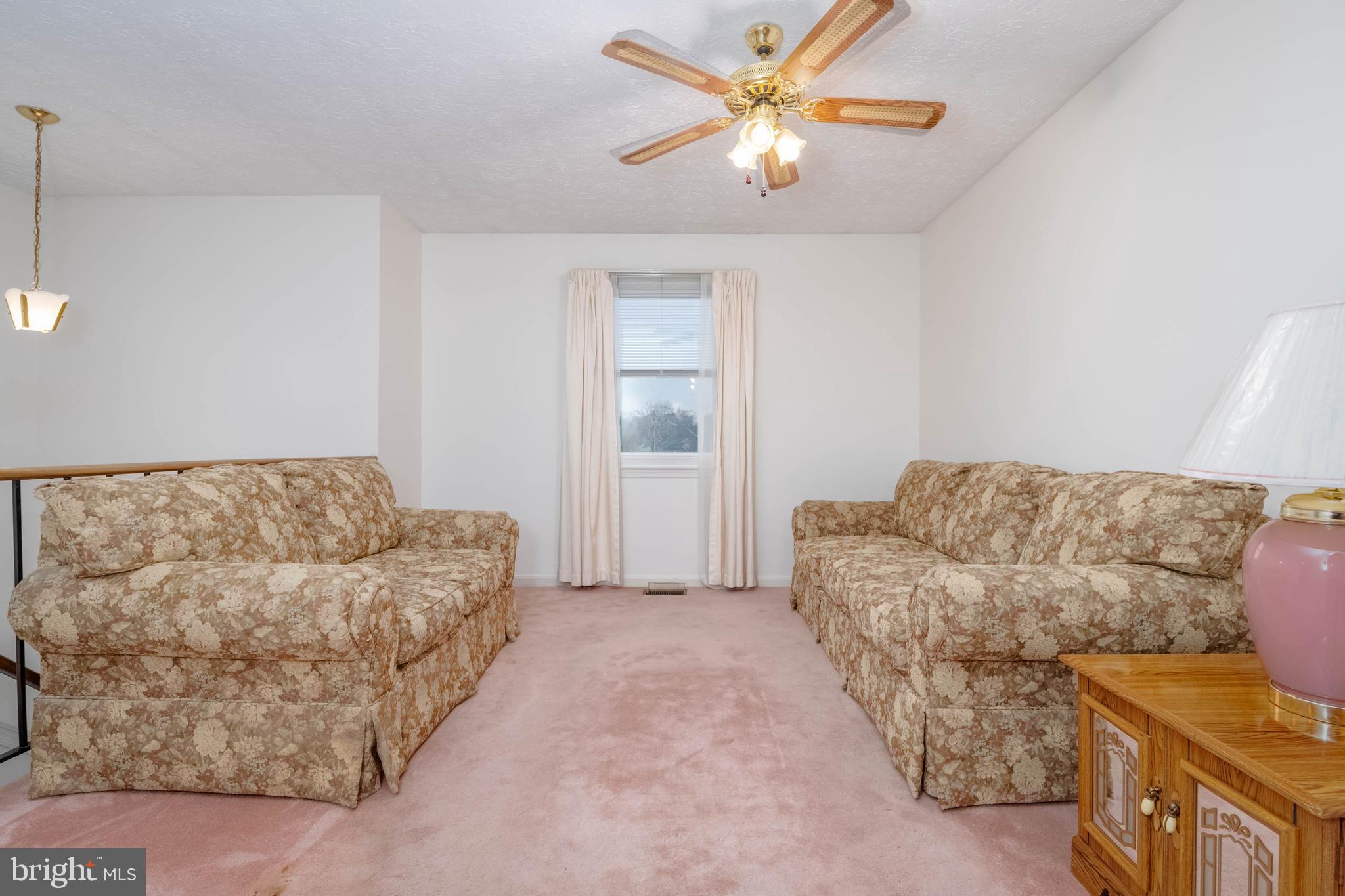 WOODBRIDGE CENTER - Residential