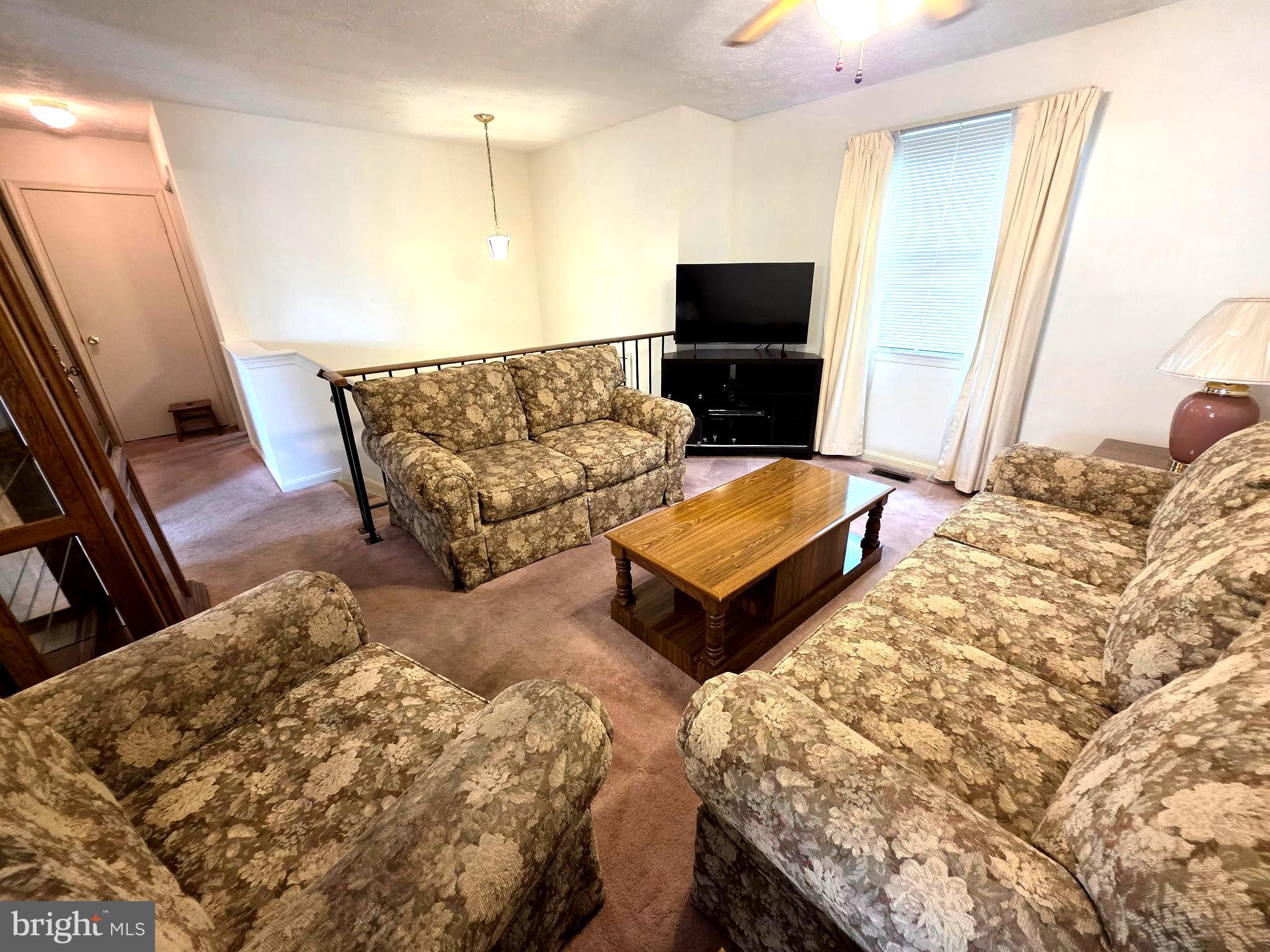 WOODBRIDGE CENTER - Residential