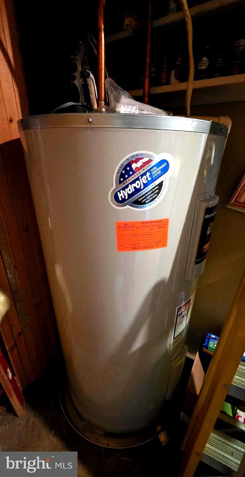 WOODBRIDGE CENTER - Residential