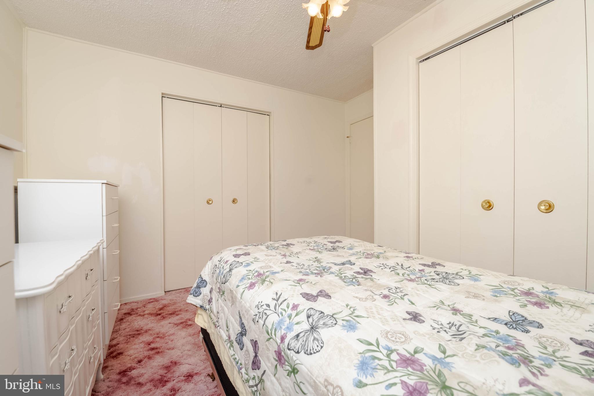 WOODBRIDGE CENTER - Residential