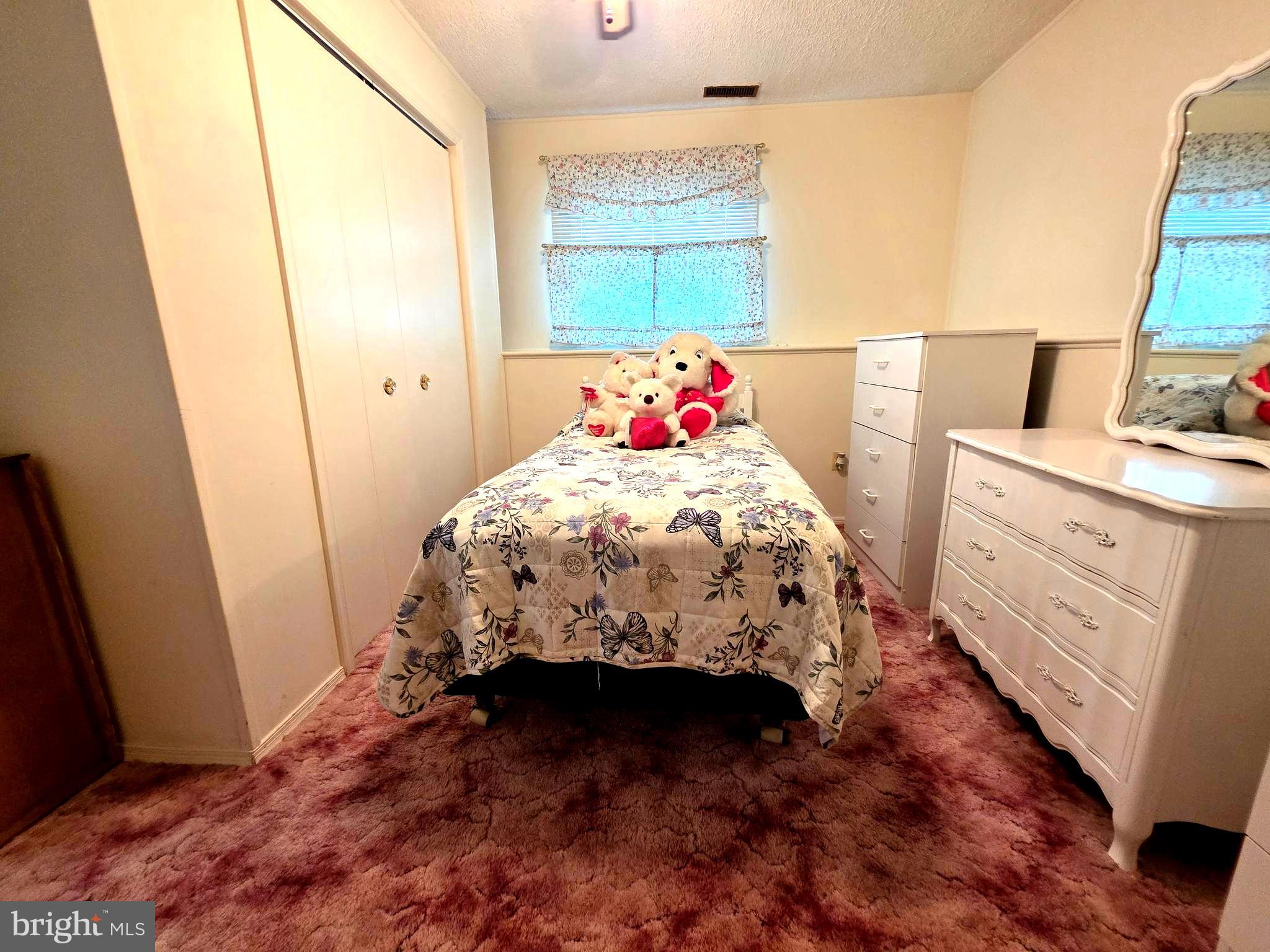 WOODBRIDGE CENTER - Residential