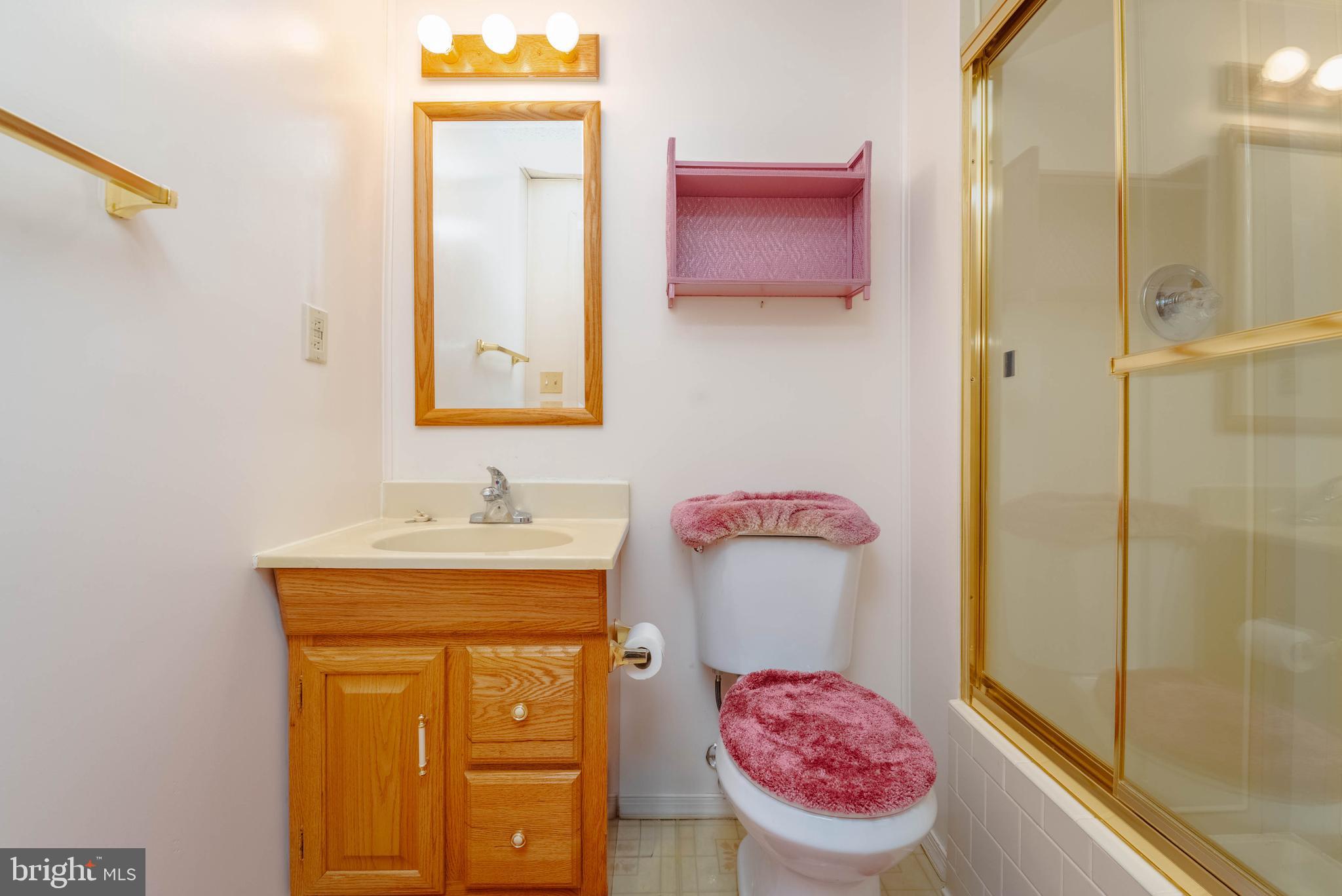 WOODBRIDGE CENTER - Residential