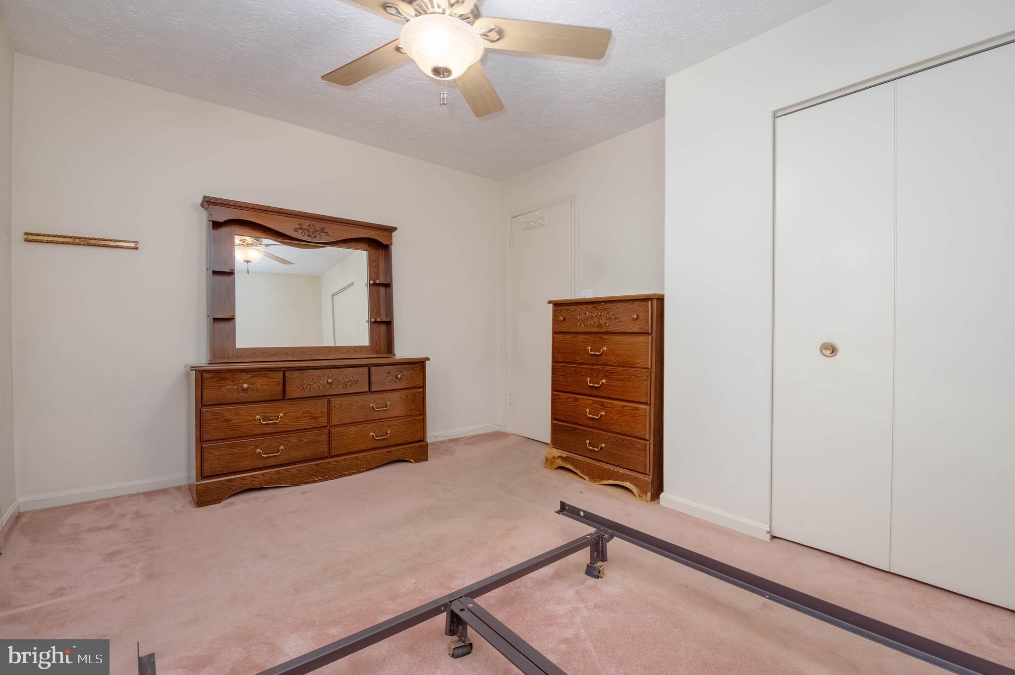 WOODBRIDGE CENTER - Residential