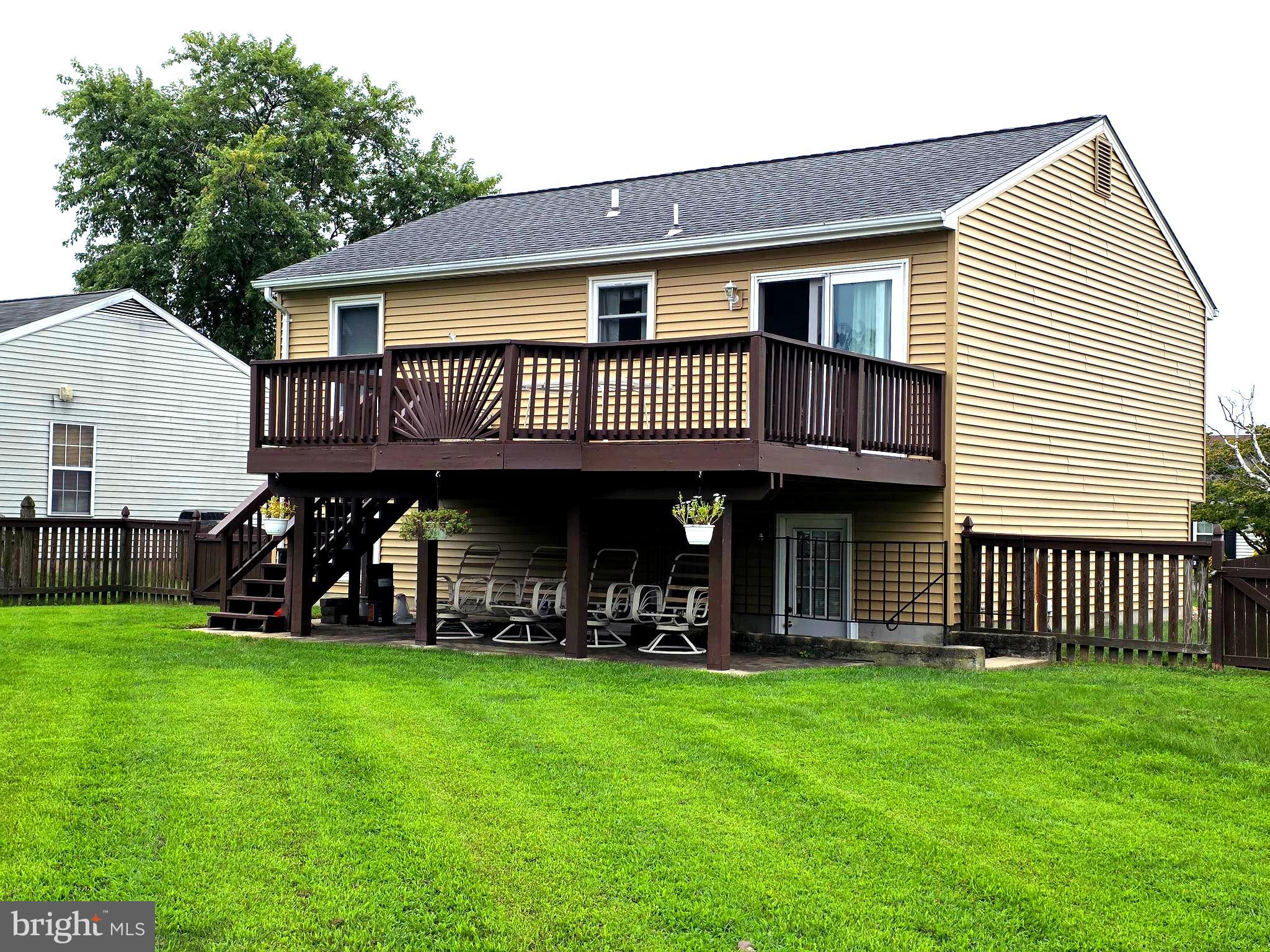 WOODBRIDGE CENTER - Residential