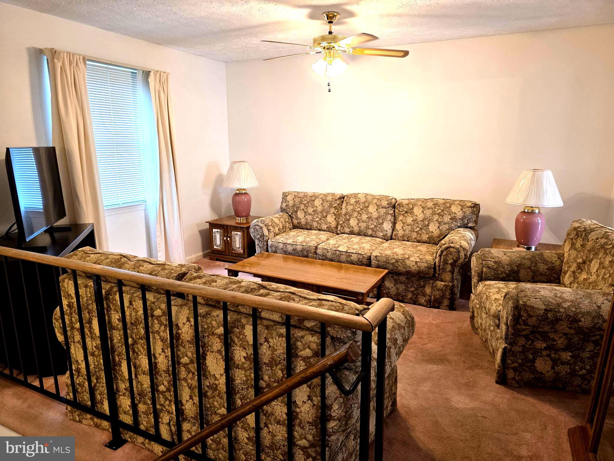 WOODBRIDGE CENTER - Residential