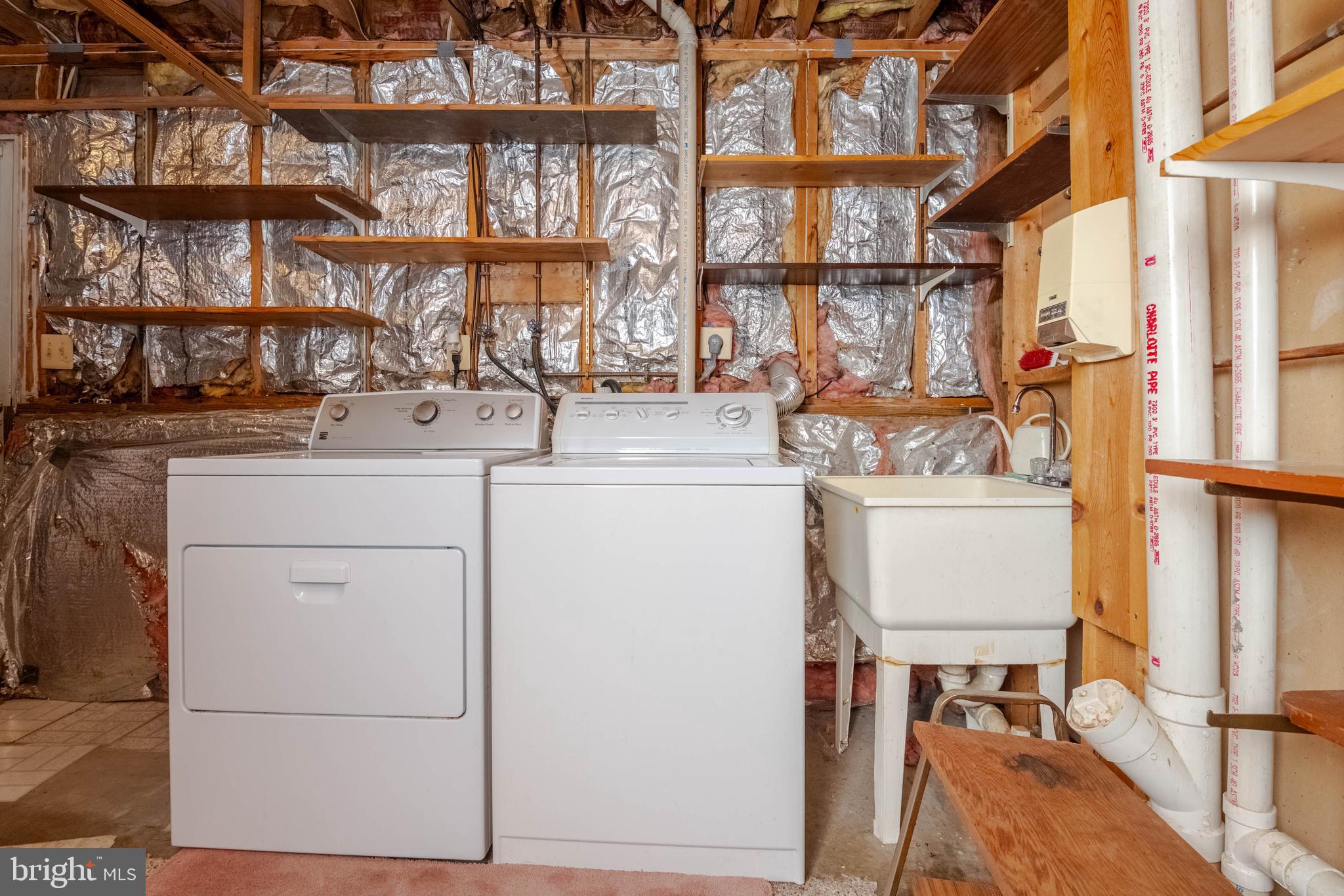 WOODBRIDGE CENTER - Residential