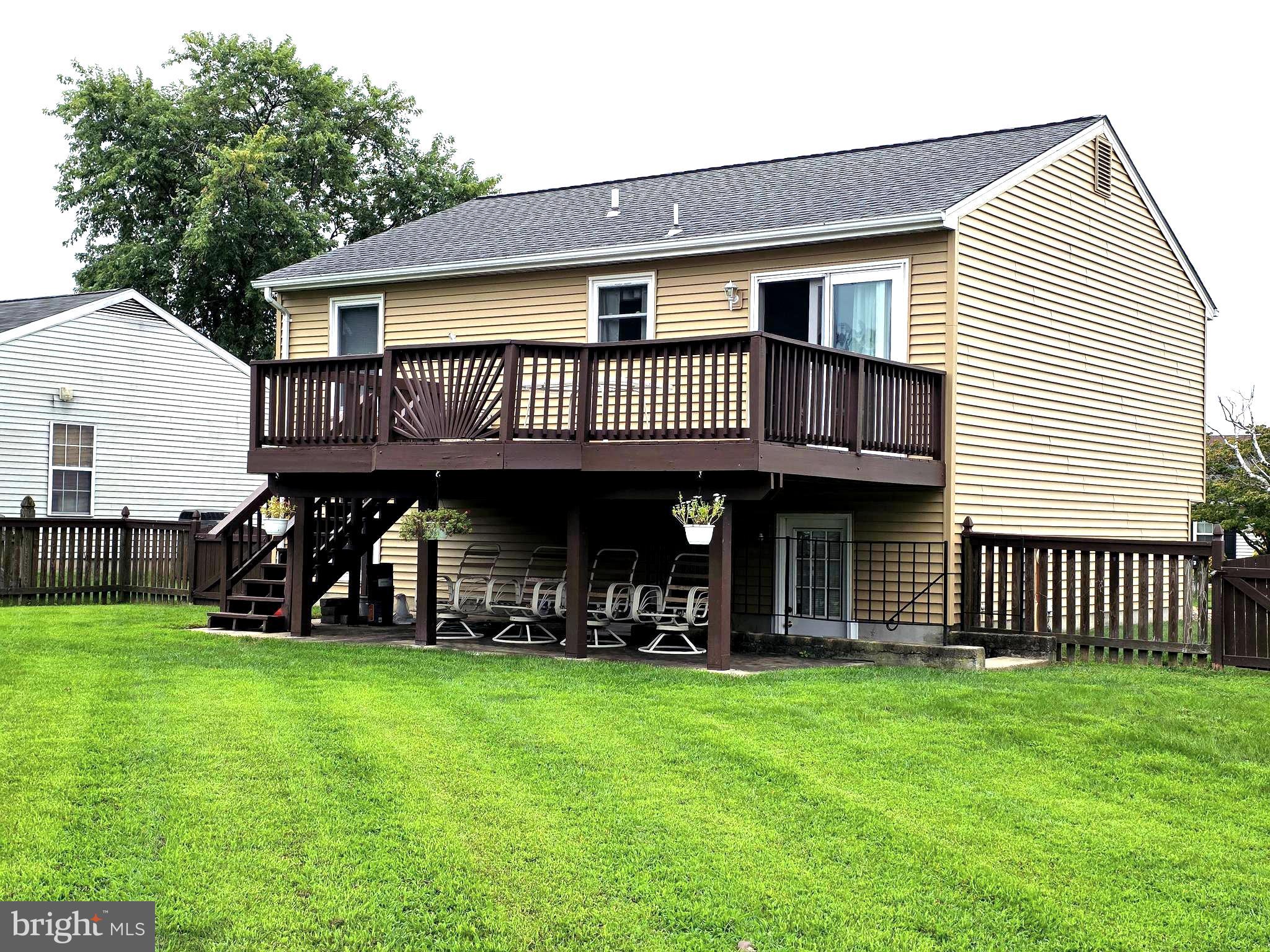 WOODBRIDGE CENTER - Residential