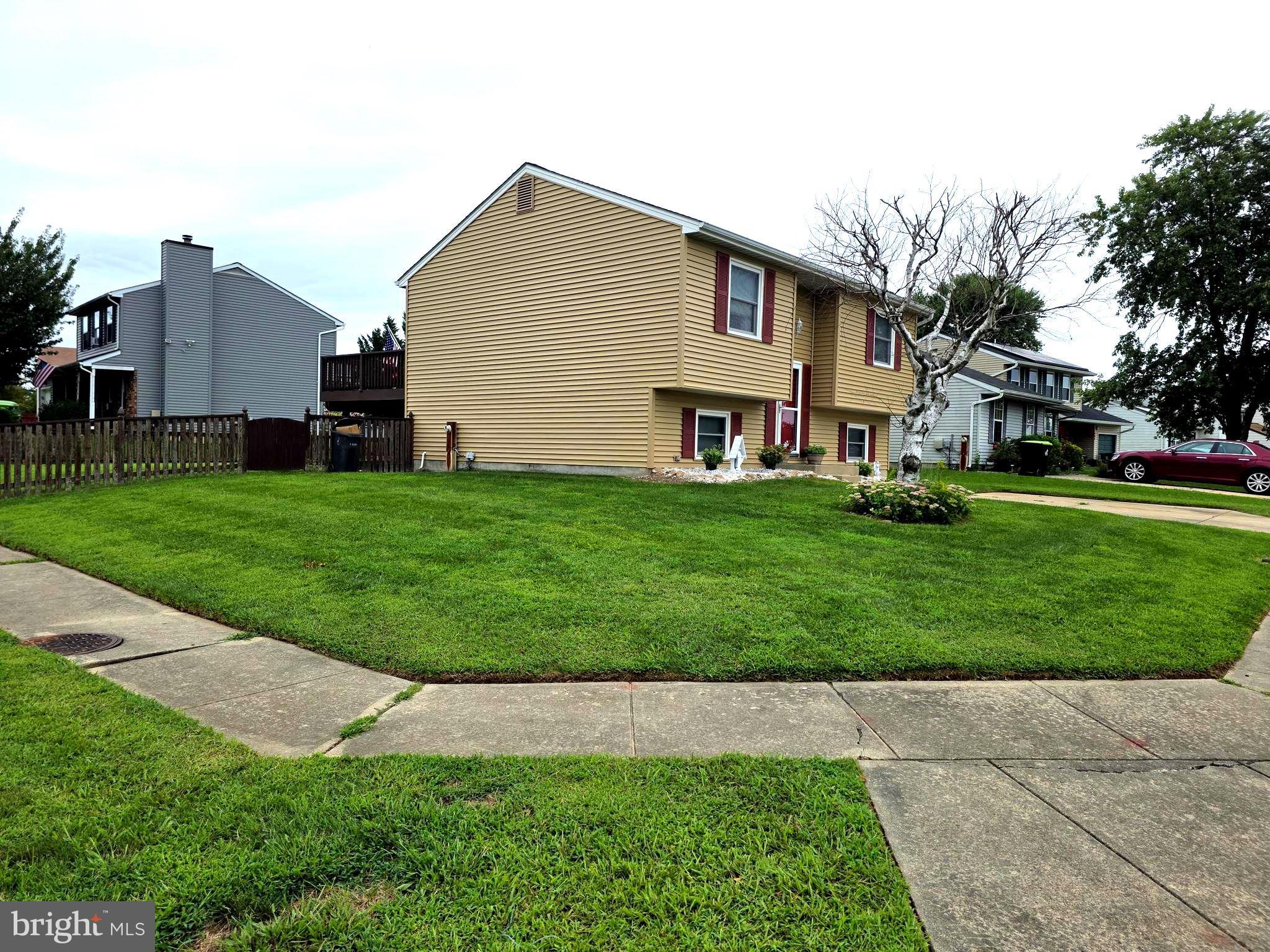 WOODBRIDGE CENTER - Residential