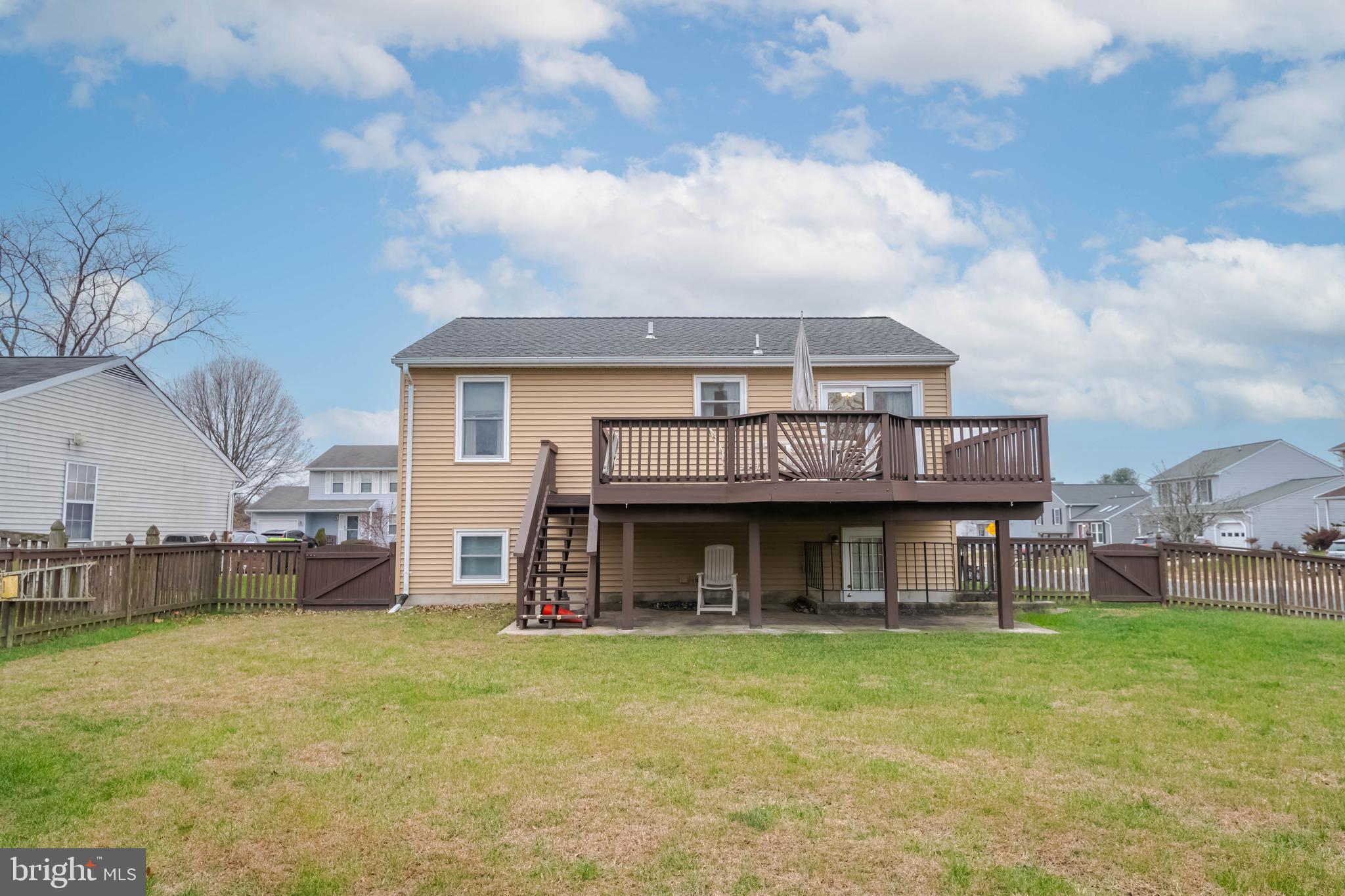 WOODBRIDGE CENTER - Residential