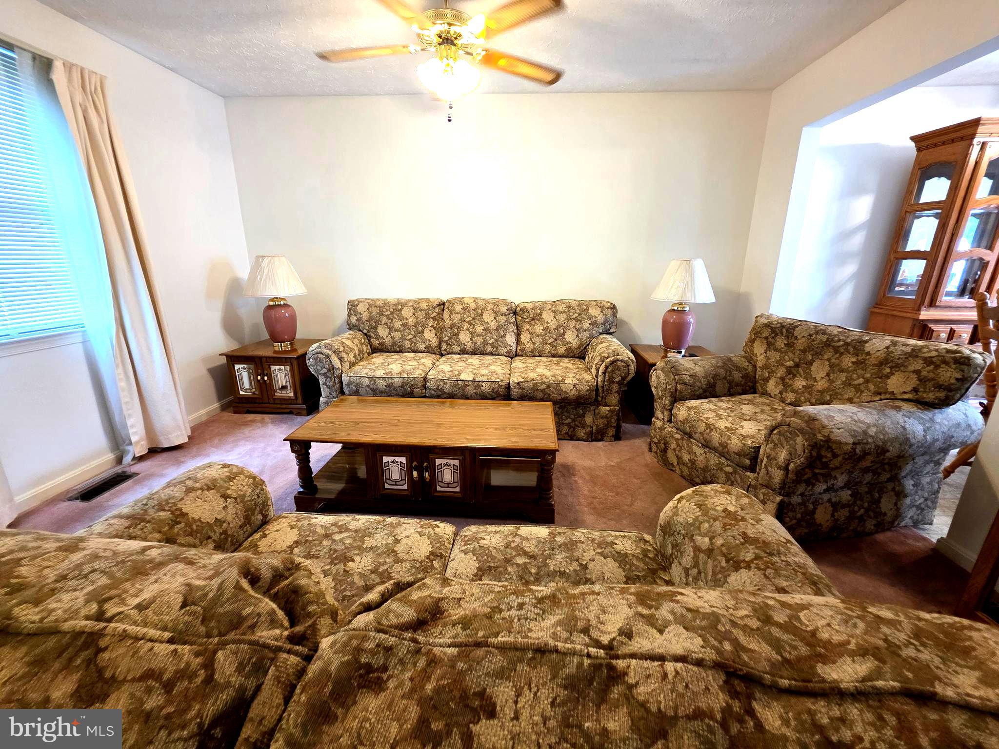 WOODBRIDGE CENTER - Residential