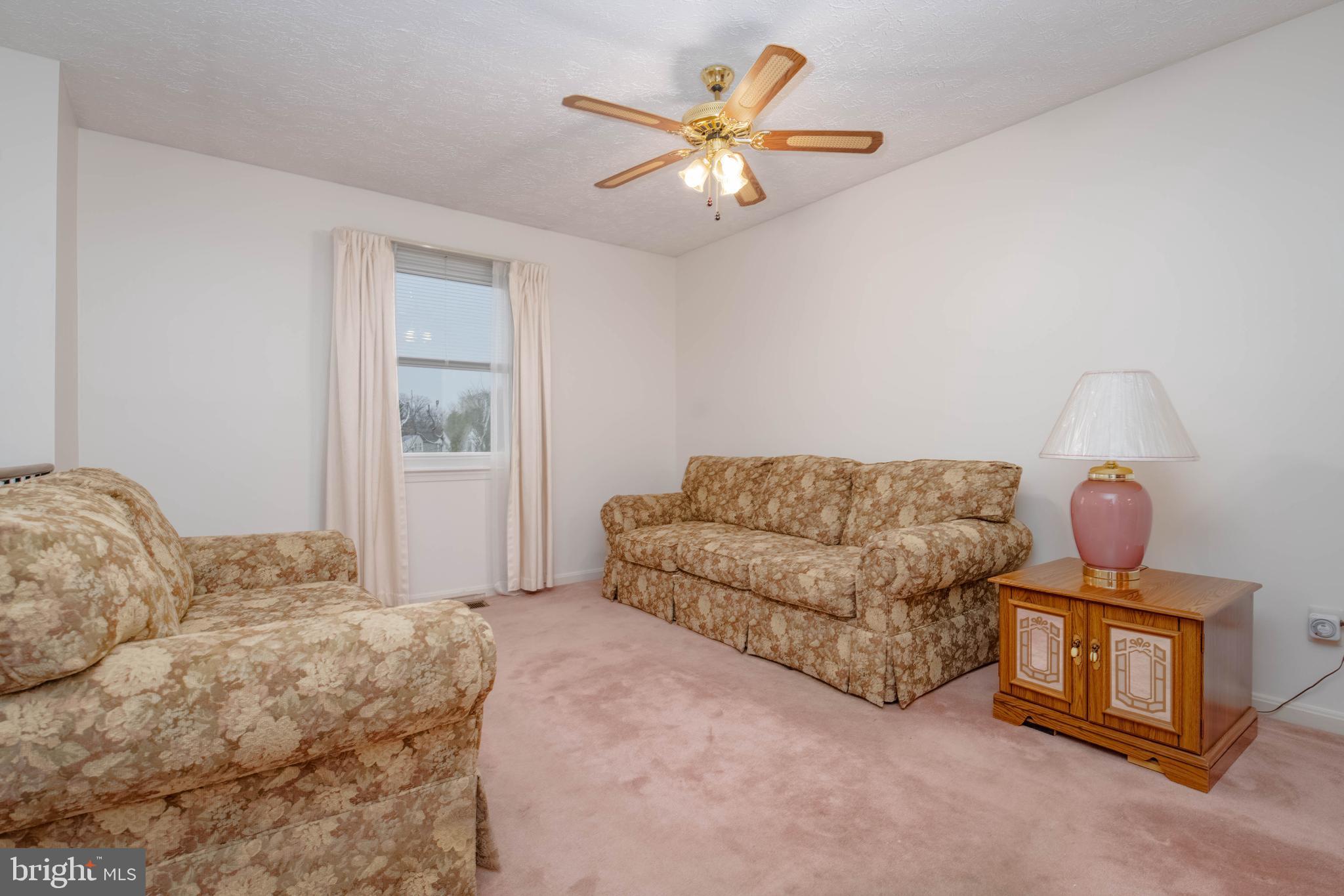 WOODBRIDGE CENTER - Residential