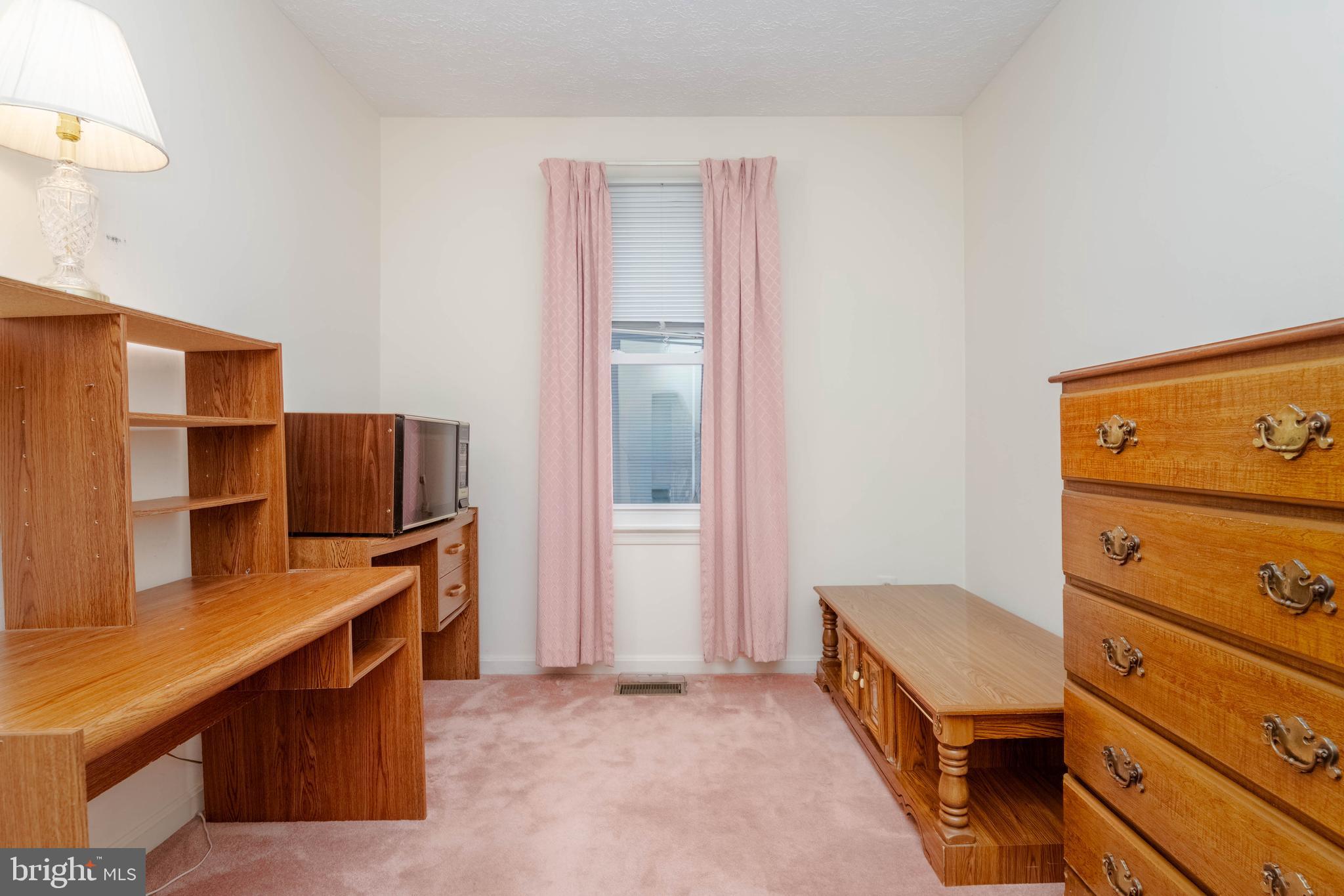 WOODBRIDGE CENTER - Residential