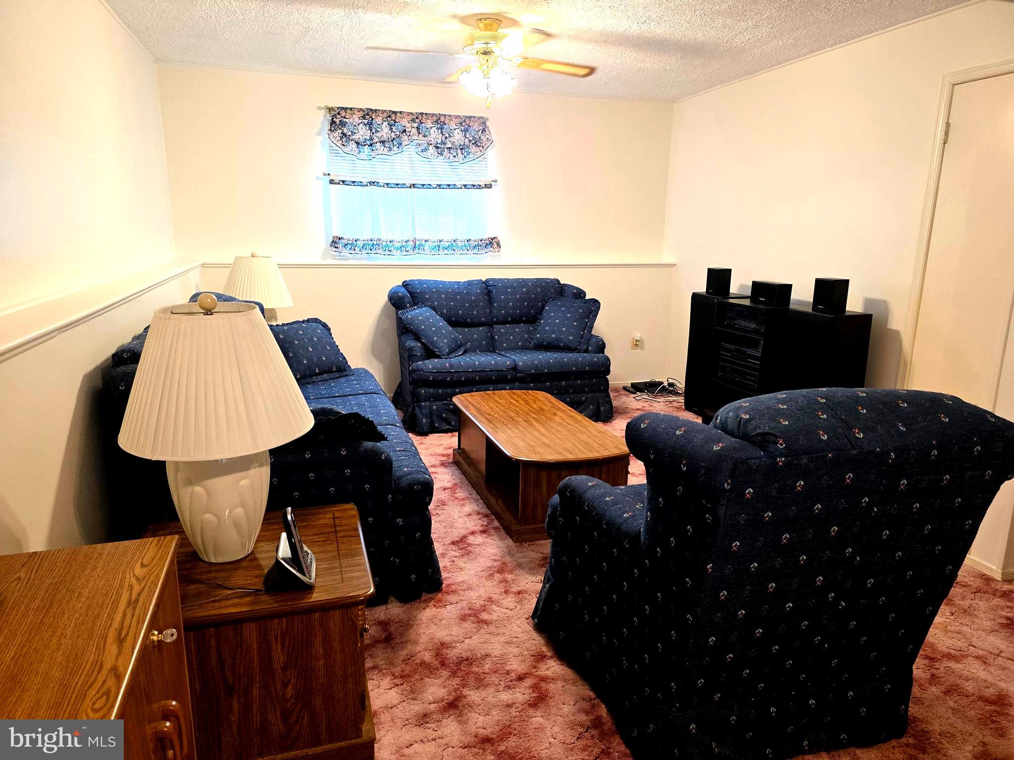 WOODBRIDGE CENTER - Residential