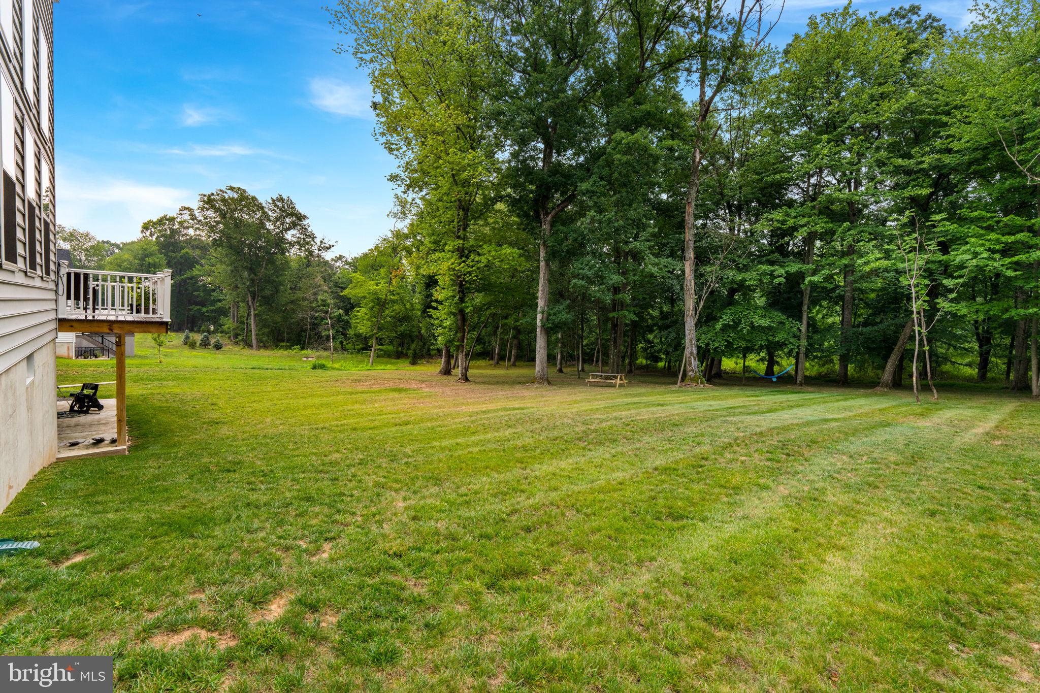 1045 OAK RIDGE DRIVE
