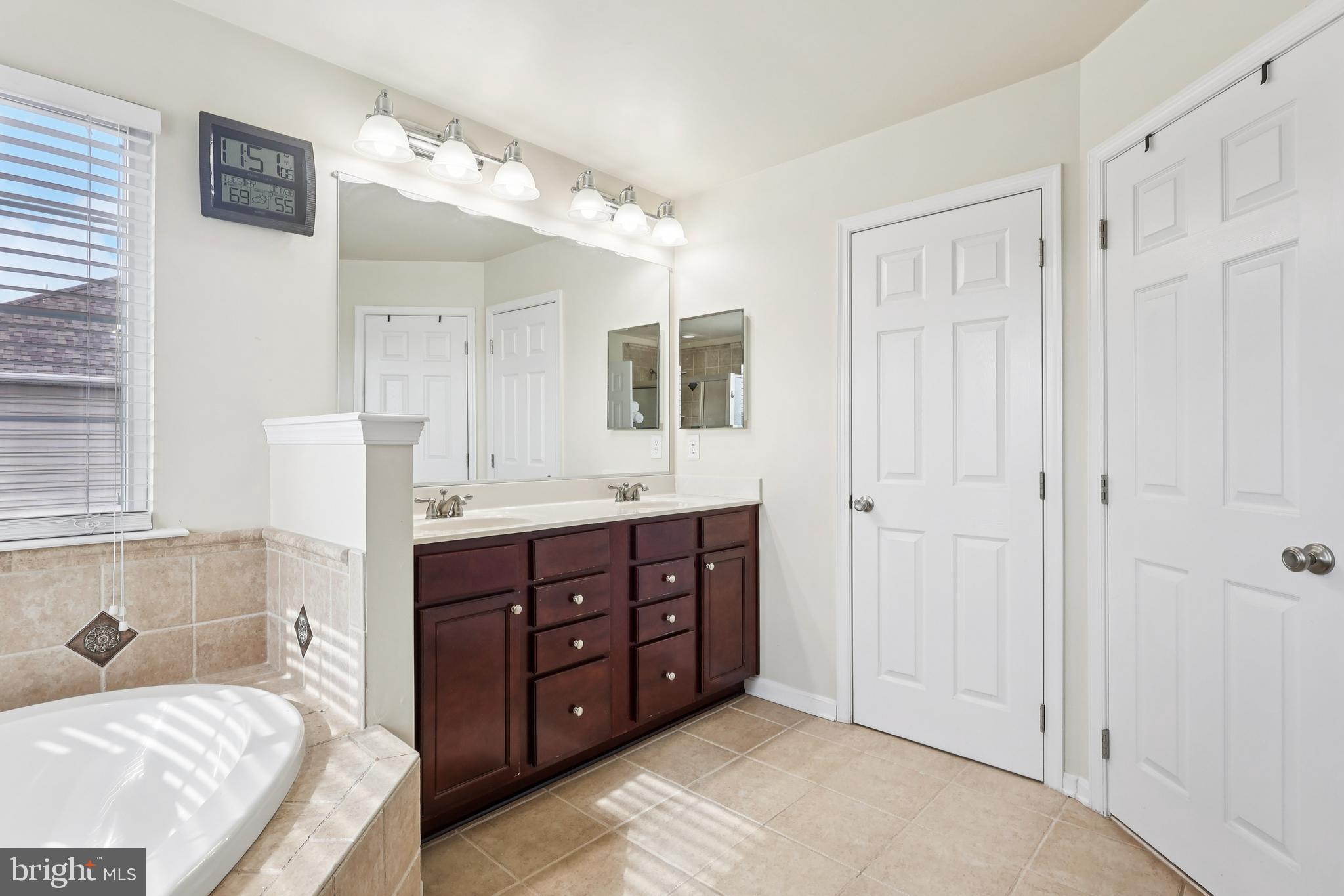 GLENWOOD ESTATES - Residential