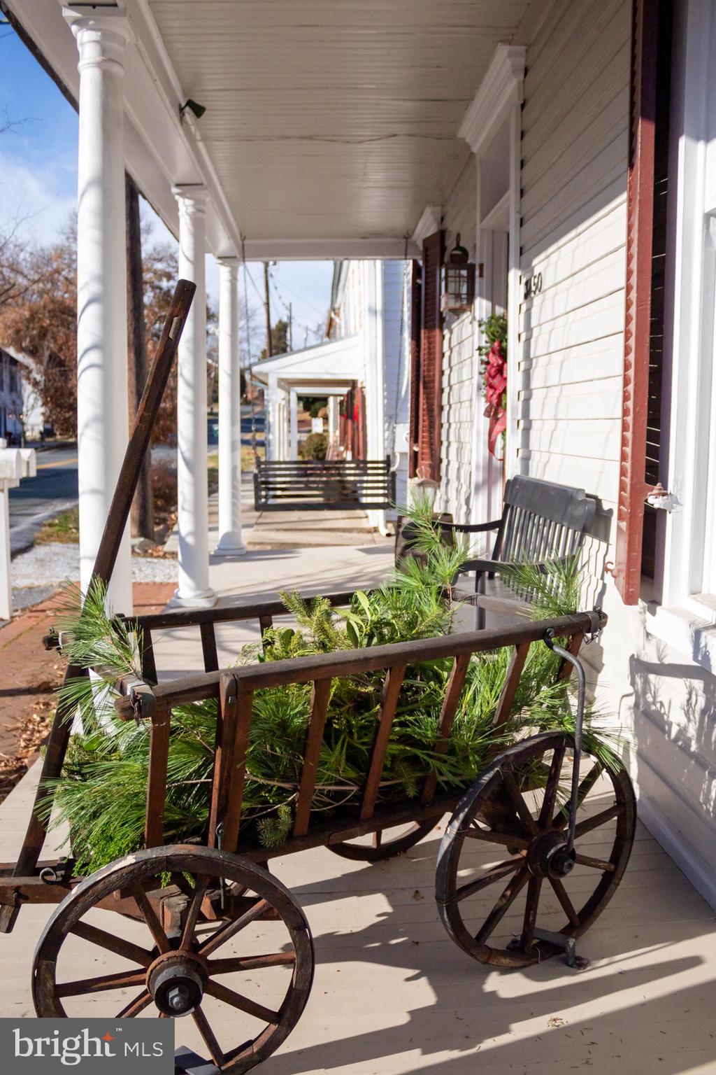 UNIONTOWN - Residential