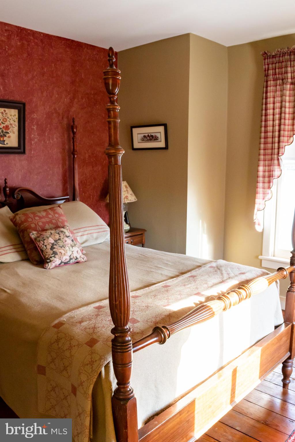 UNIONTOWN - Residential