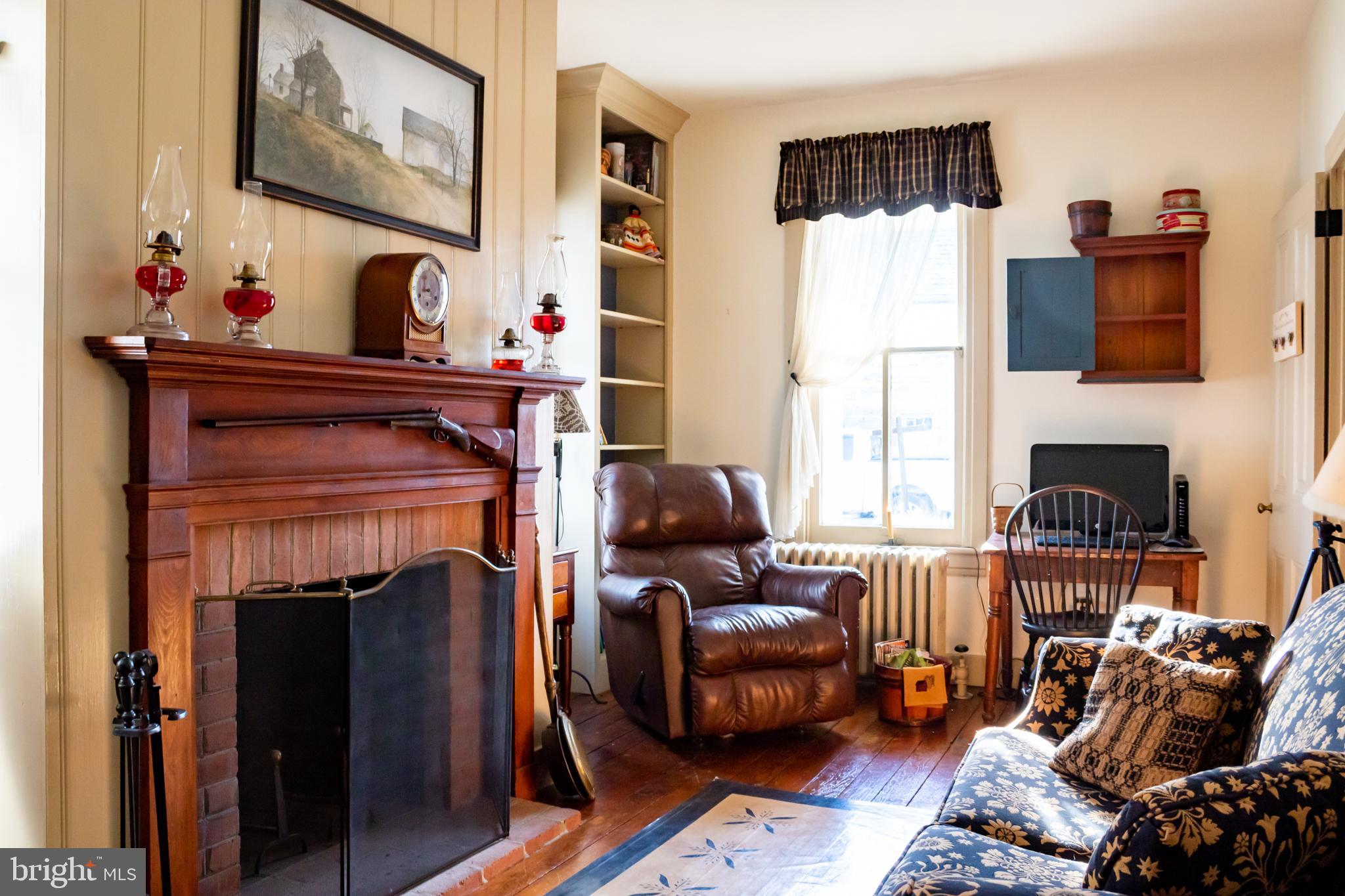 UNIONTOWN - Residential