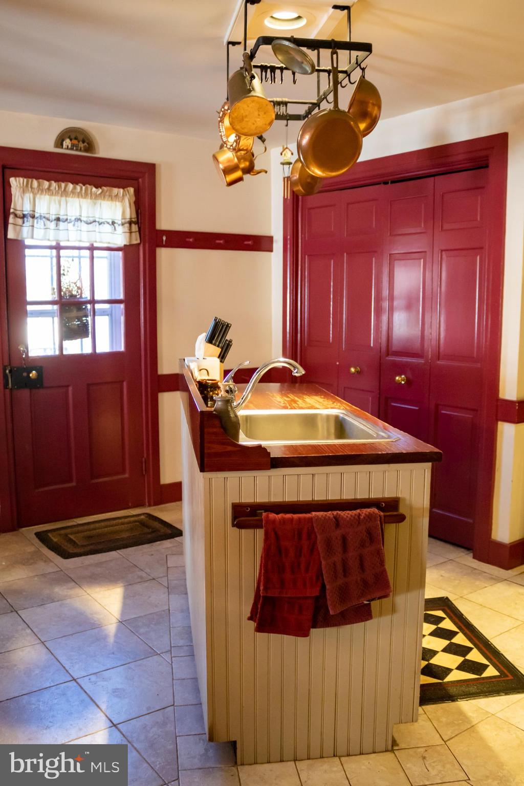 UNIONTOWN - Residential