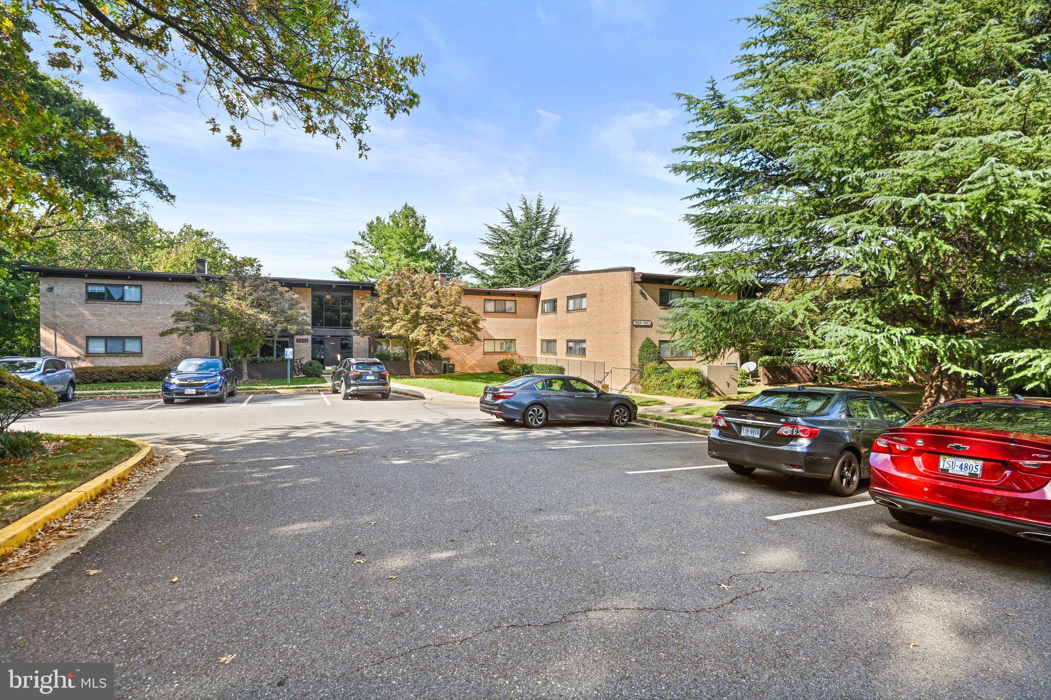 MCLEAN HILLS - Residential Lease