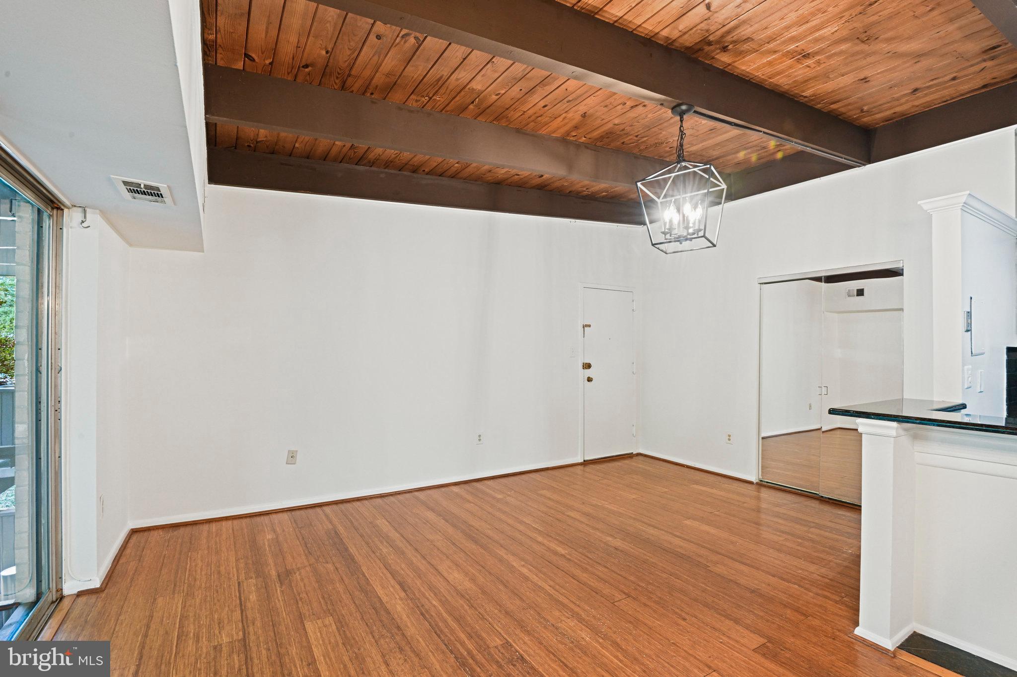 MCLEAN HILLS - Residential Lease