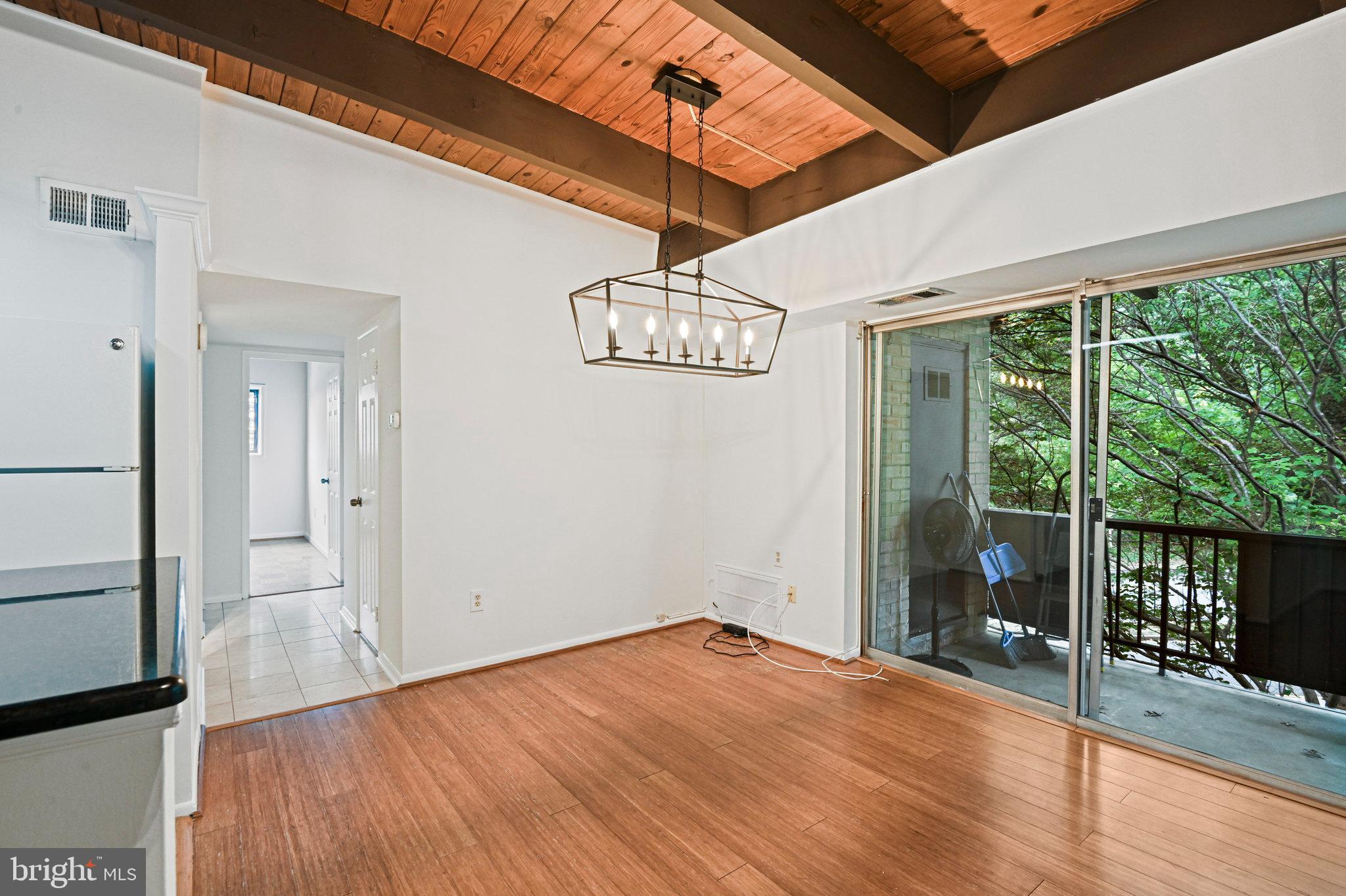 MCLEAN HILLS - Residential Lease