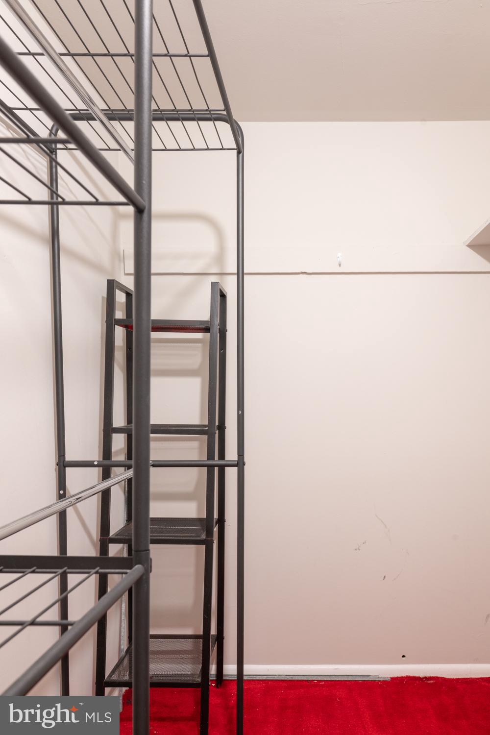 MCLEAN HILLS - Residential Lease