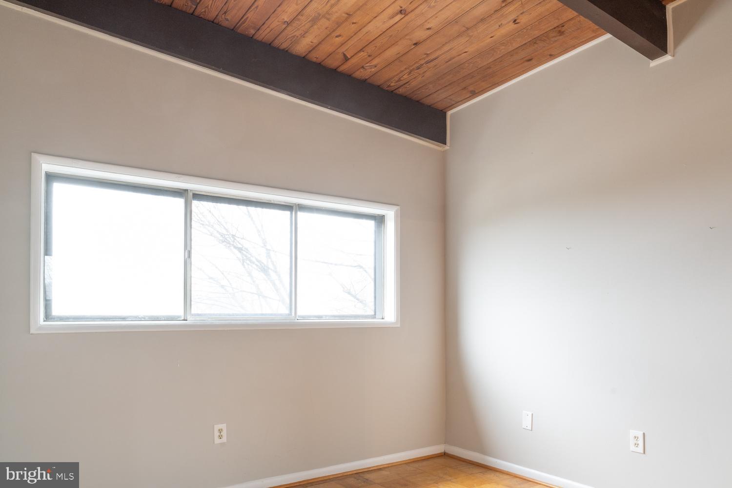 MCLEAN HILLS - Residential Lease