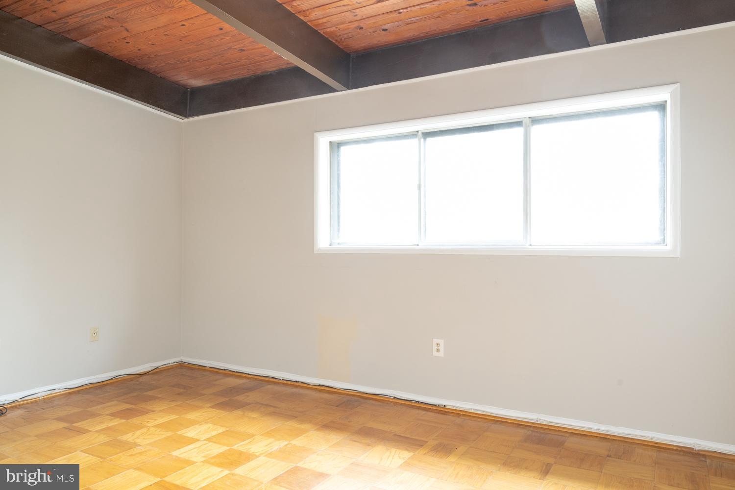 MCLEAN HILLS - Residential Lease